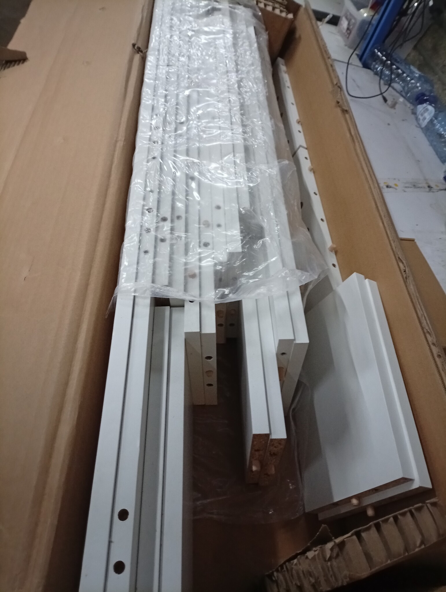 vidaXL Hoofdeinde met LED (60% korting) - Bewerkt Hout Wit