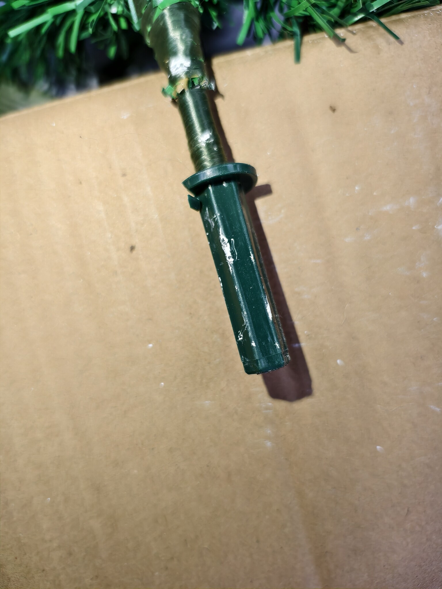 Kunst kerstboom 180 cm met natuurlijke stam - 3-delig