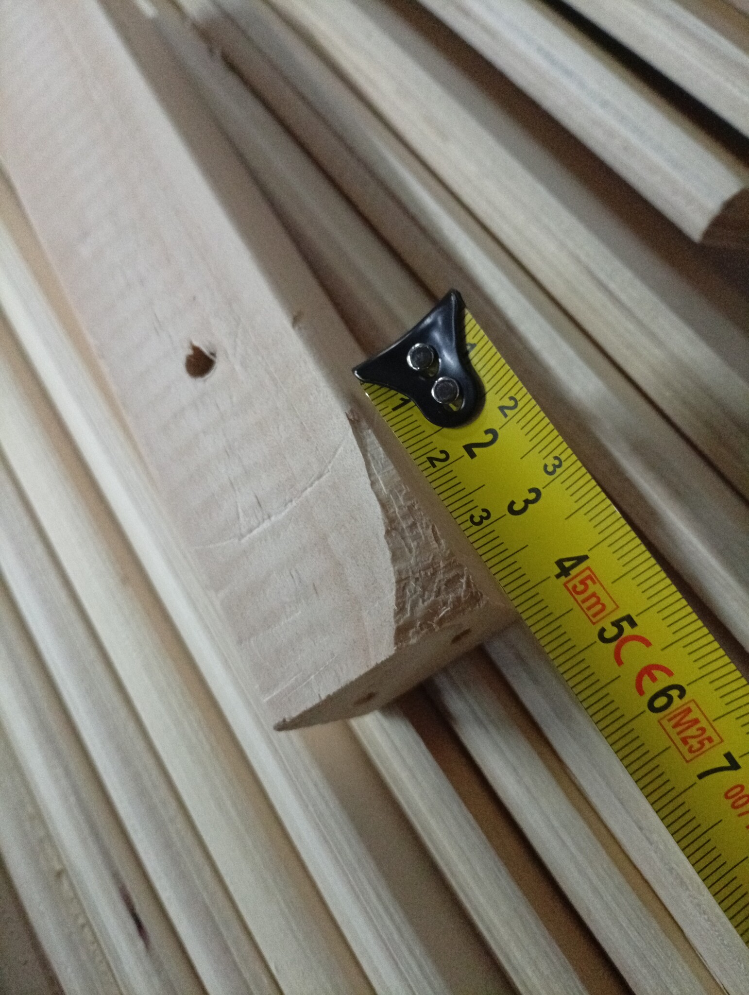 vidaXL Bedframe Grenenhout Wit 140x200cm - 55% Korting!