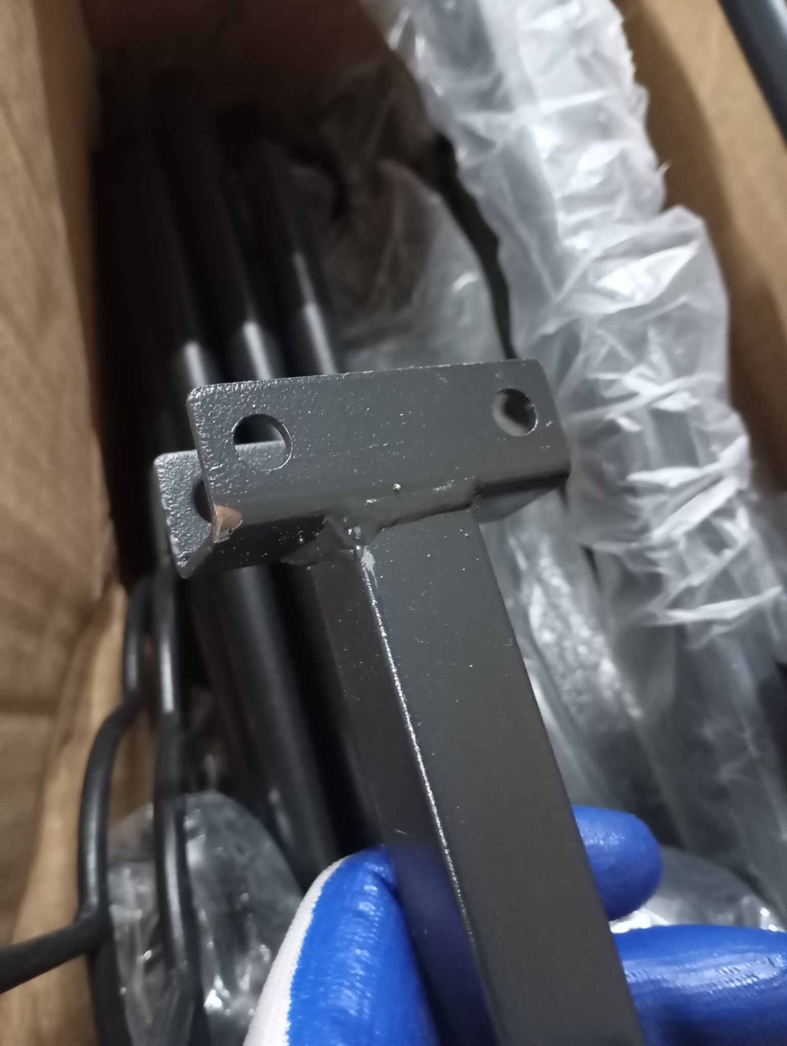 vidaXL Bedframe met voetbord zonder matras metaal zwart 180x200 cm