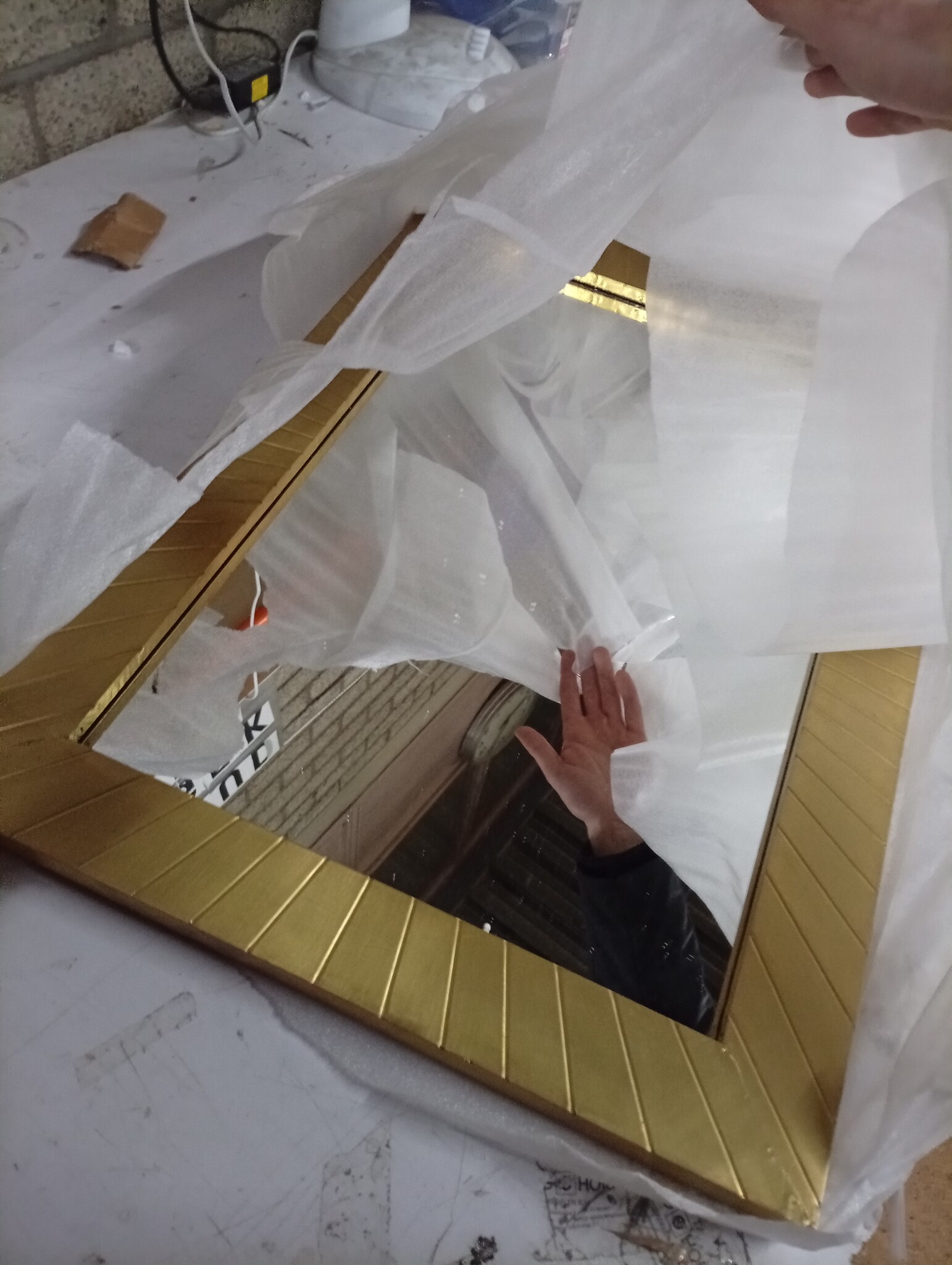 VidaXL Badkamer Spiegel Wandmontage - Zwart/Goud (50x70cm) - 55% Korting!