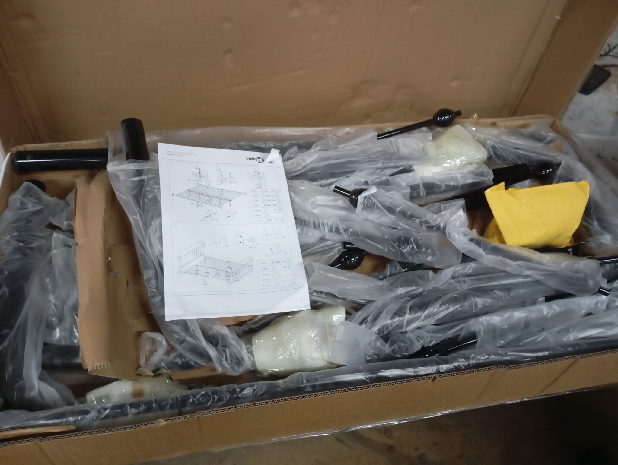 vidaXL Bedframe Metaal Zwart 180x200 cm | -55%