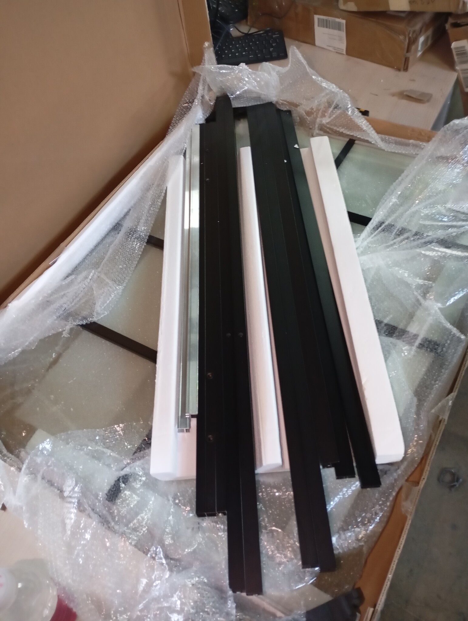 vidaXL Schuifdeur Glas & Aluminium Zwart (60% Korting!)