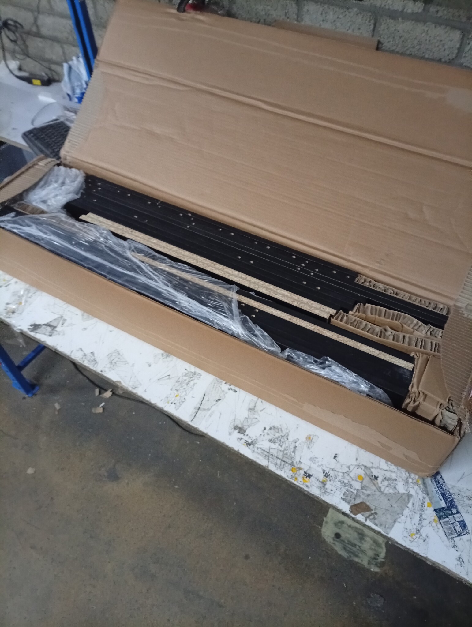 vidaXL Hoofdbordkast Zwart 200x19x103,5 cm - 55% Korting!