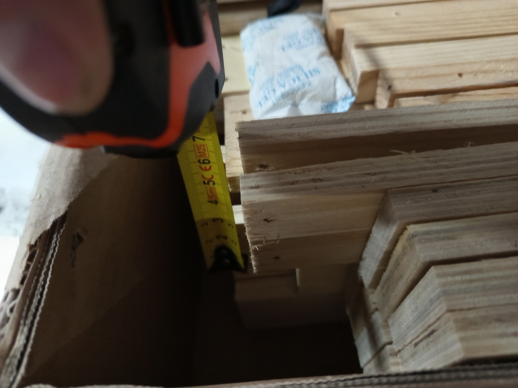 vidaXL Bedframe Zwart Massief Hout (140x190 cm) - 55% Korting!