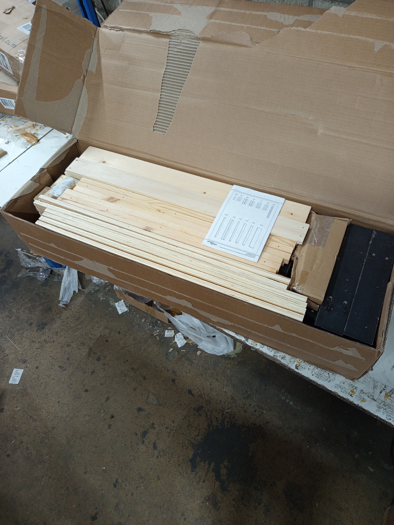 vidaXL Bedframe Zwart Massief Hout (140x190 cm) - 55% Korting!