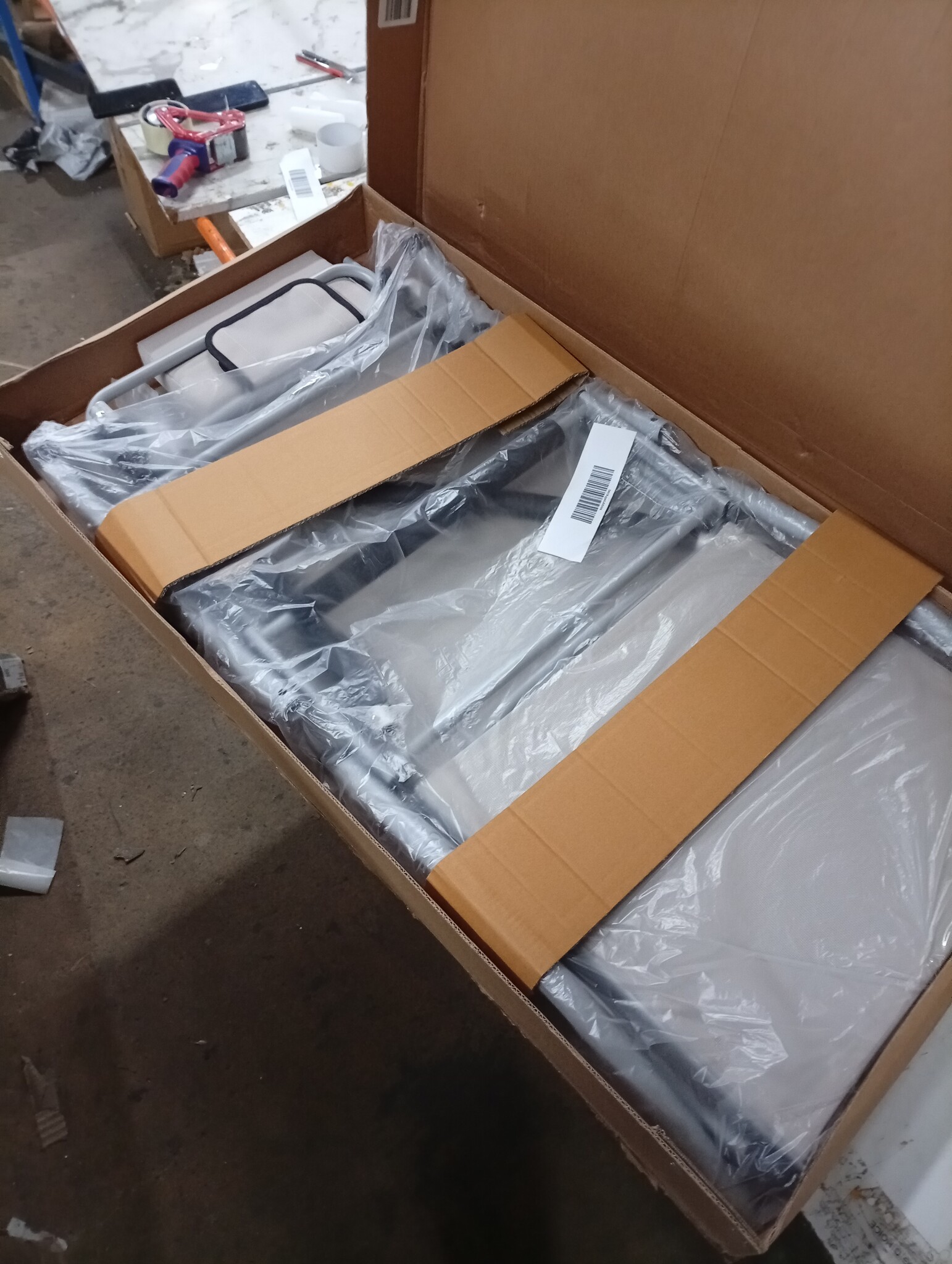 vidaXL Ligbed met kussen - Textileen & Aluminium (55% Korting)