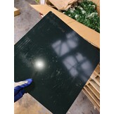 Kunstkerstboom 160 cm - Sneeuw & Dennenappels - Houten Stam