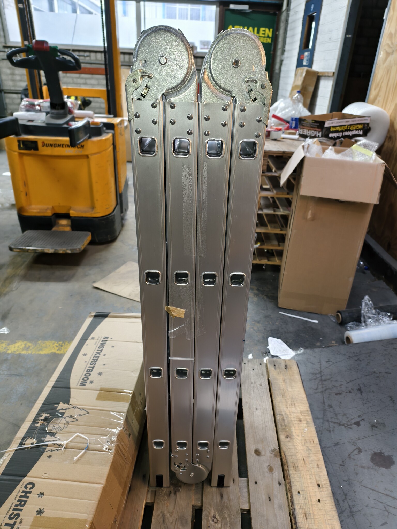 Vouwladder Aluminium - Werkhoogte 5,60m - Met Platform - 0% Korting