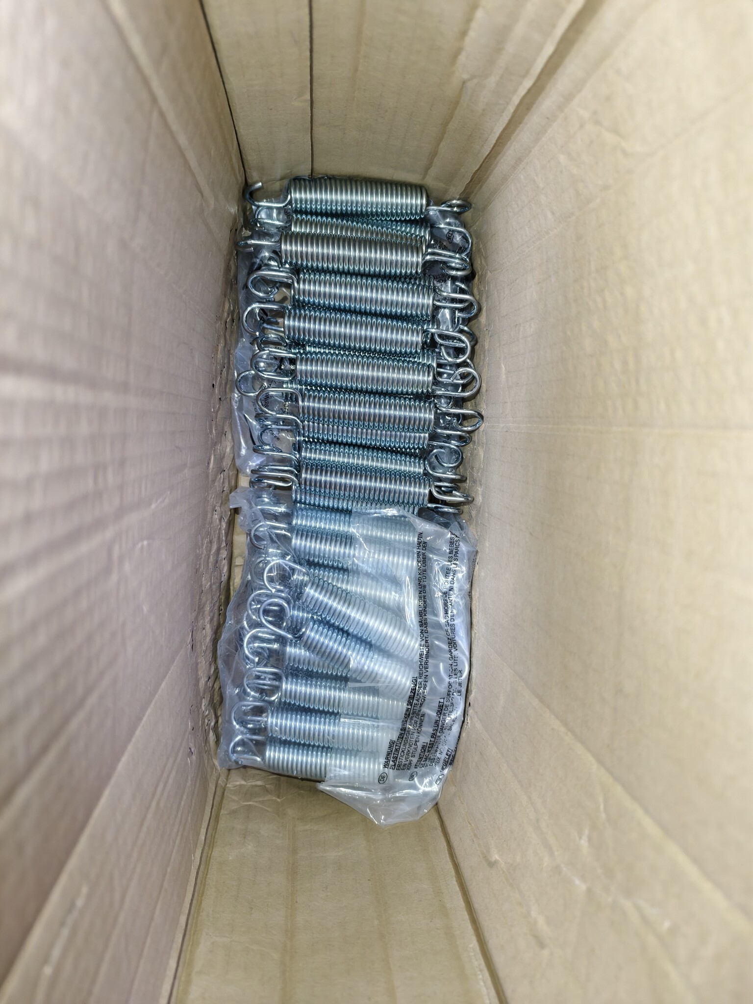 Trampoline Springmat & Veren Set - 64 Veren - 10 Ft (304-312cm)