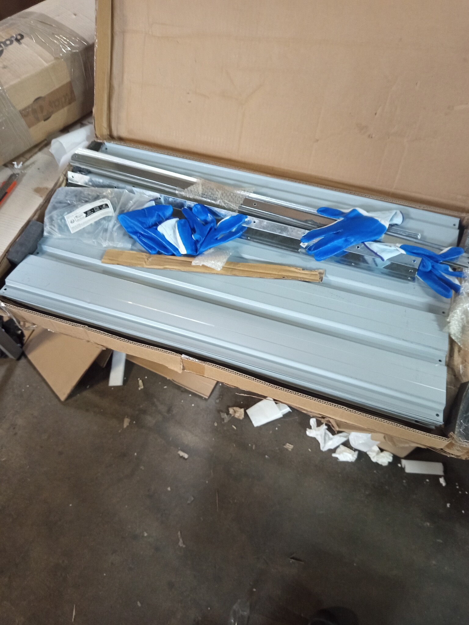 vidaXL Verhoogde Plantenbak Grijs 320x80x77cm - 55% Korting!