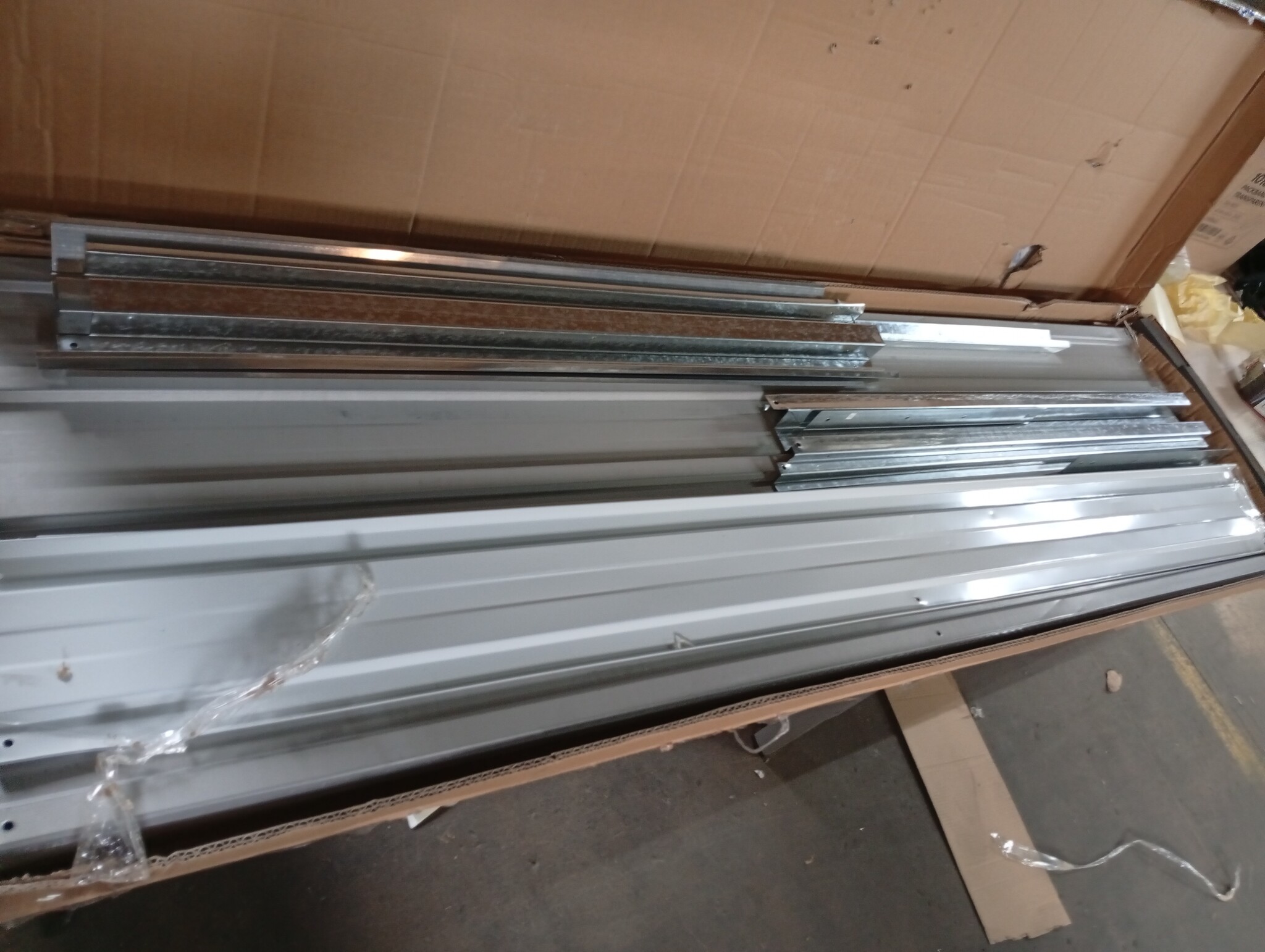 vidaXL Tuinberging Metaal Grijs 257x205x178 cm - 55% Korting!