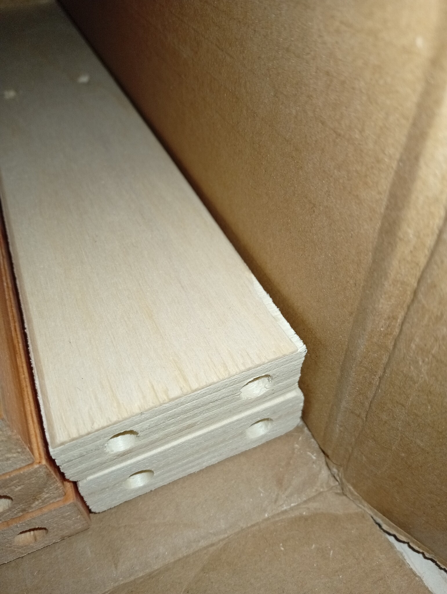 vidaXL Bedframe Grenenhout Wasbruin 140x200 cm | 55% Korting