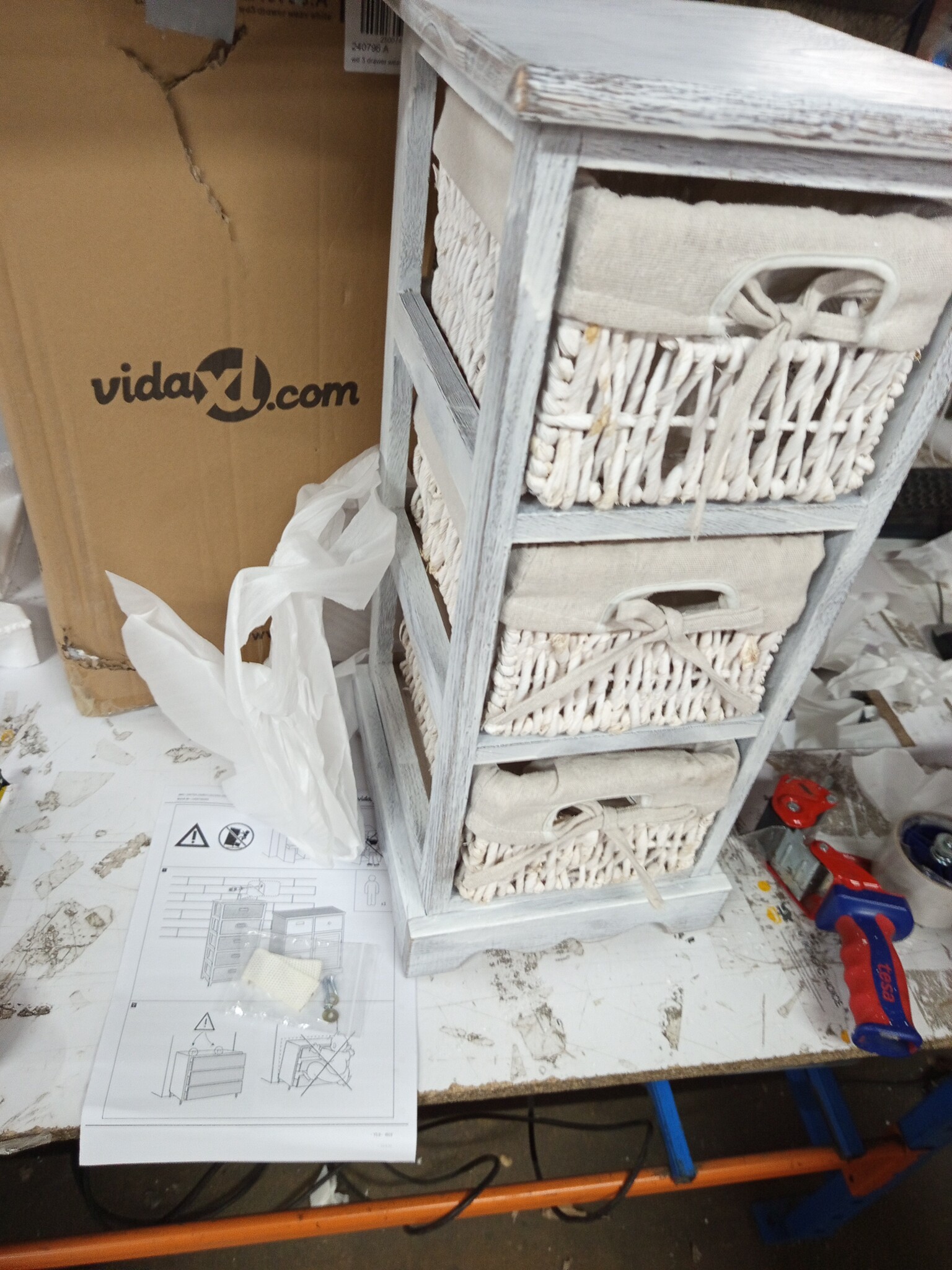 VidaXL Opbergkast Hout Wit met 3 Manden - 55% Korting!