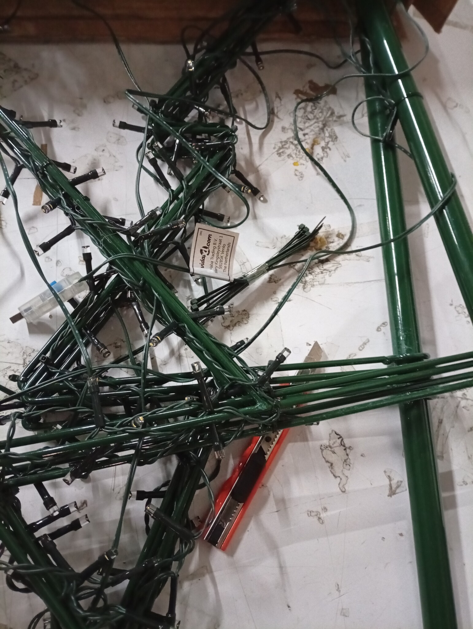 vidaXL Kegelkerstboom 160 LED's - Binnen/Buiten - 78x120 cm - 55% Korting