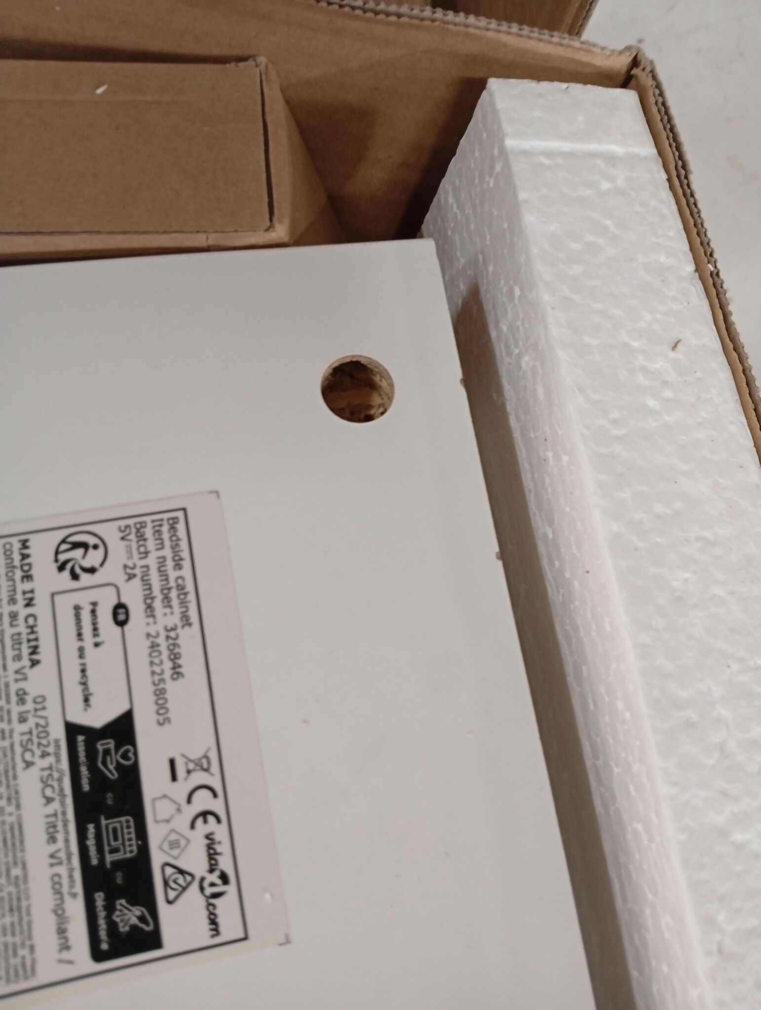 vidaXL Nachtkastje LED - 73% Korting - Bewerkt Hout Hoogglans Wit