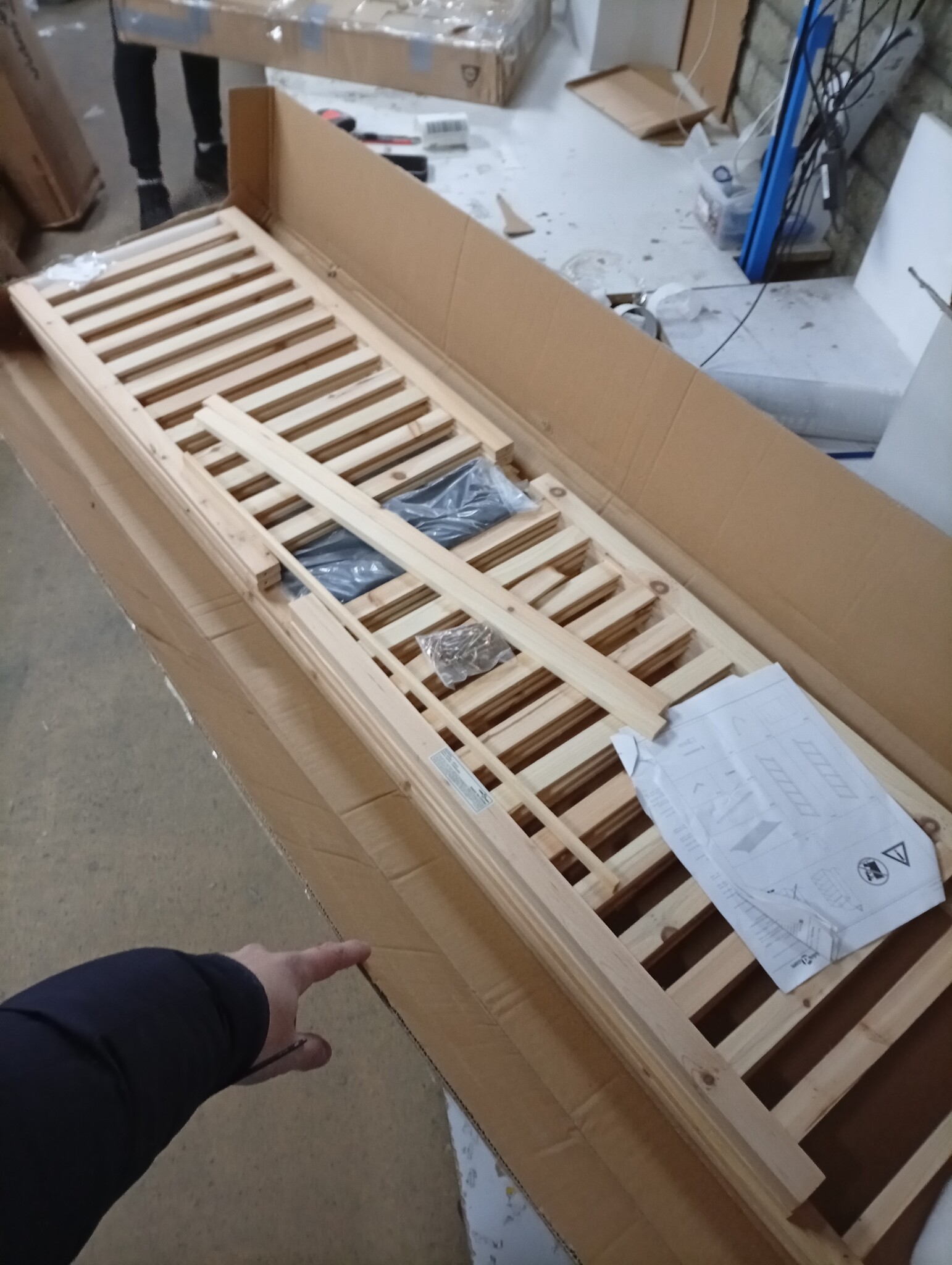 vidaXL Kledingkast stof grijs - 60% Korting!