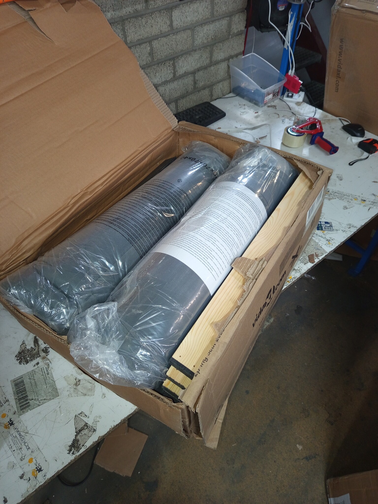 vidaXL Tuinmiddenbanken 2 st met antraciete kussens massief grenenhout