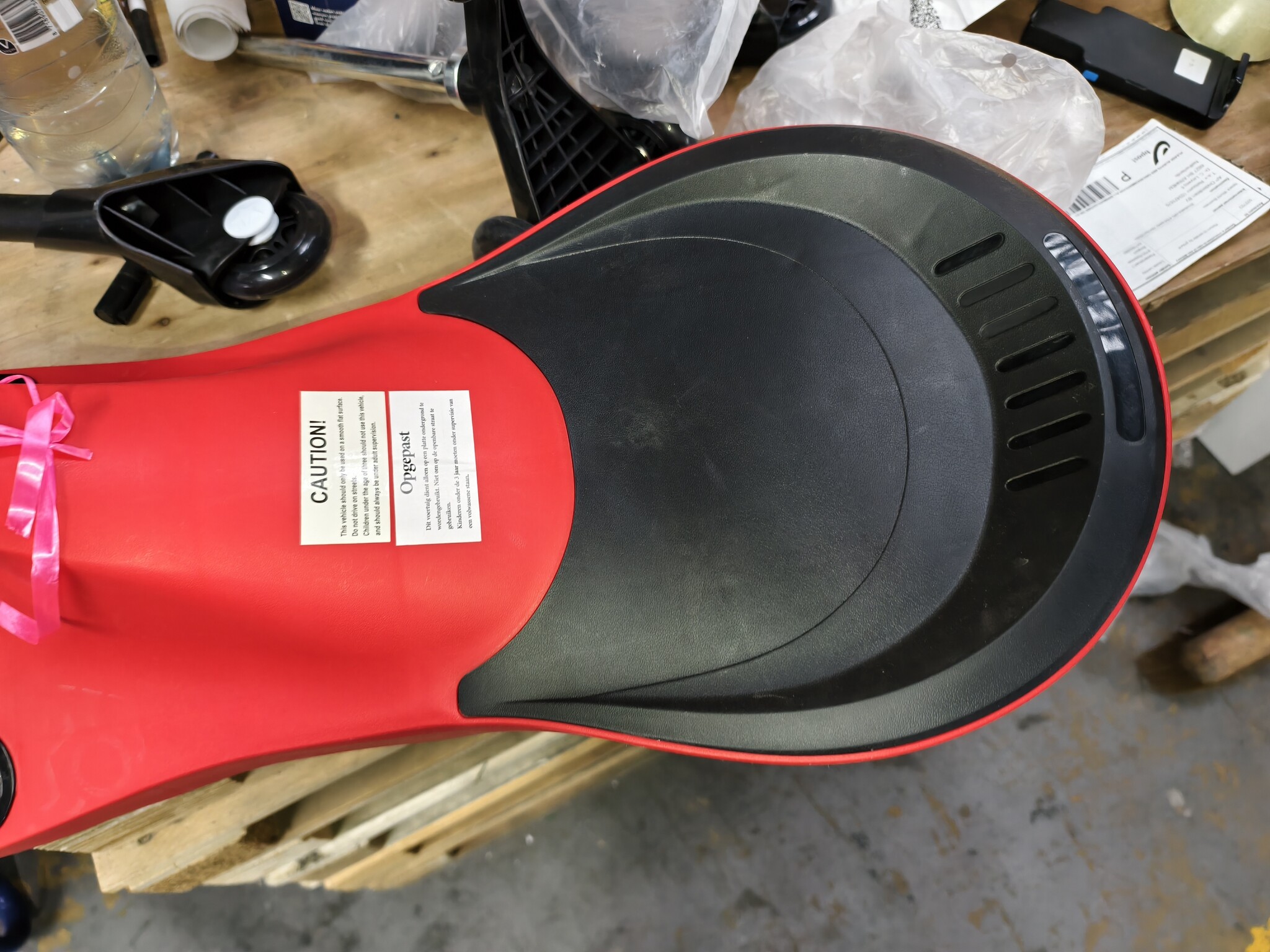 Rode Wiebelauto - Korting 35% - LED Wielen!