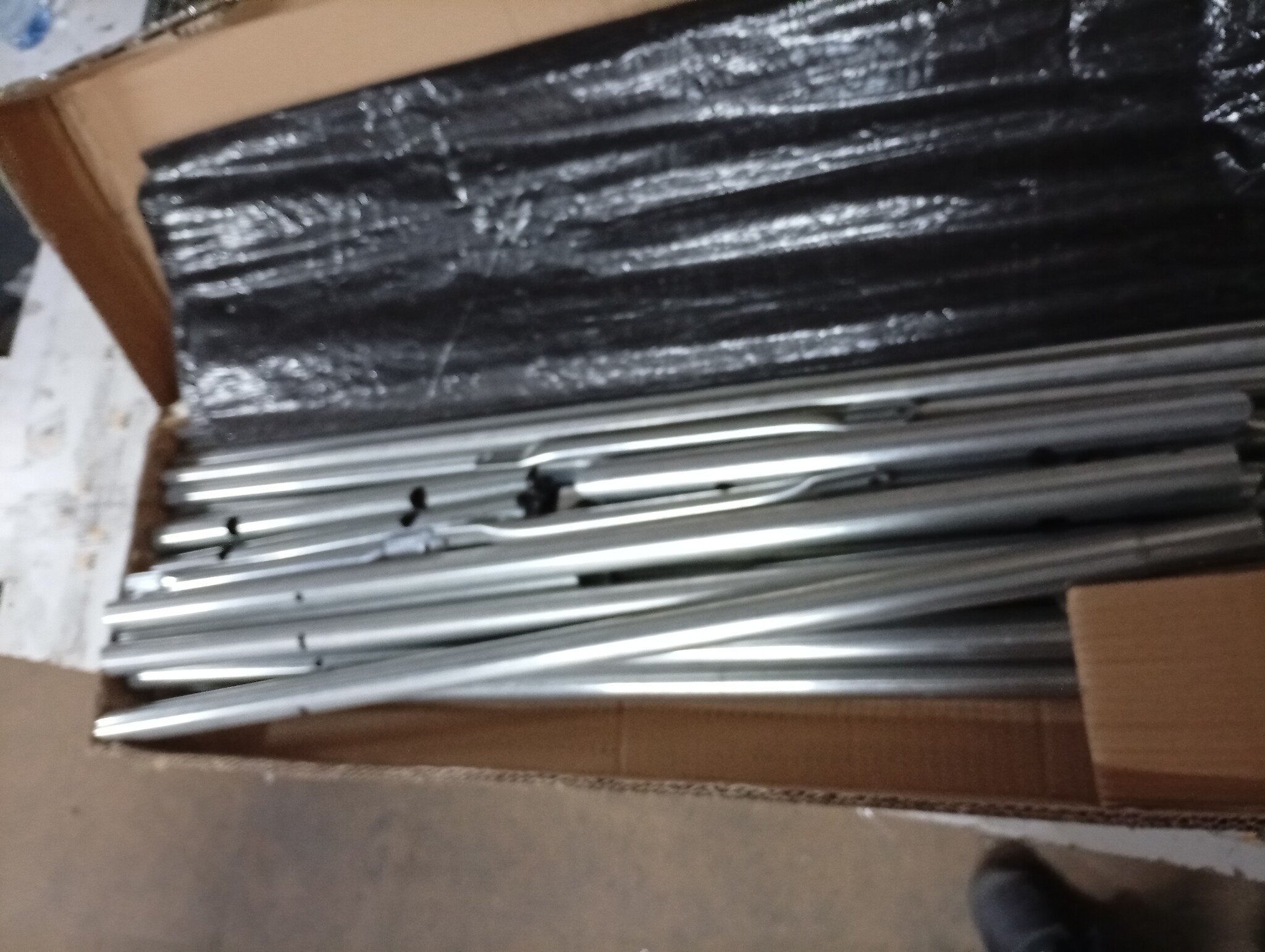 vidaXL Haardhoutrek met Regenhoes 151x40,5x110,5 cm | 55% Korting!