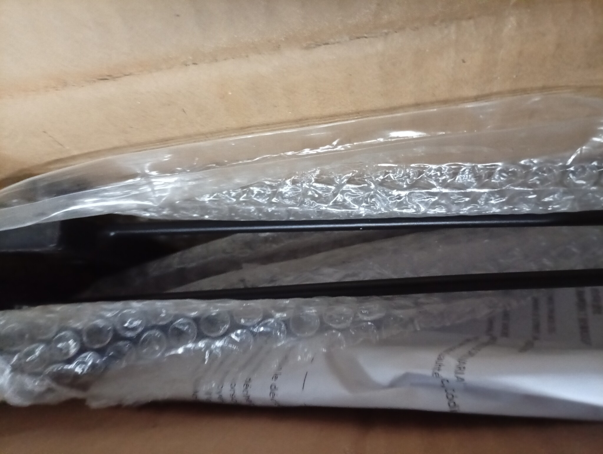 VidaXL Bloemenstandaard met wielen - 55% Korting! (83x25x63,5 cm)