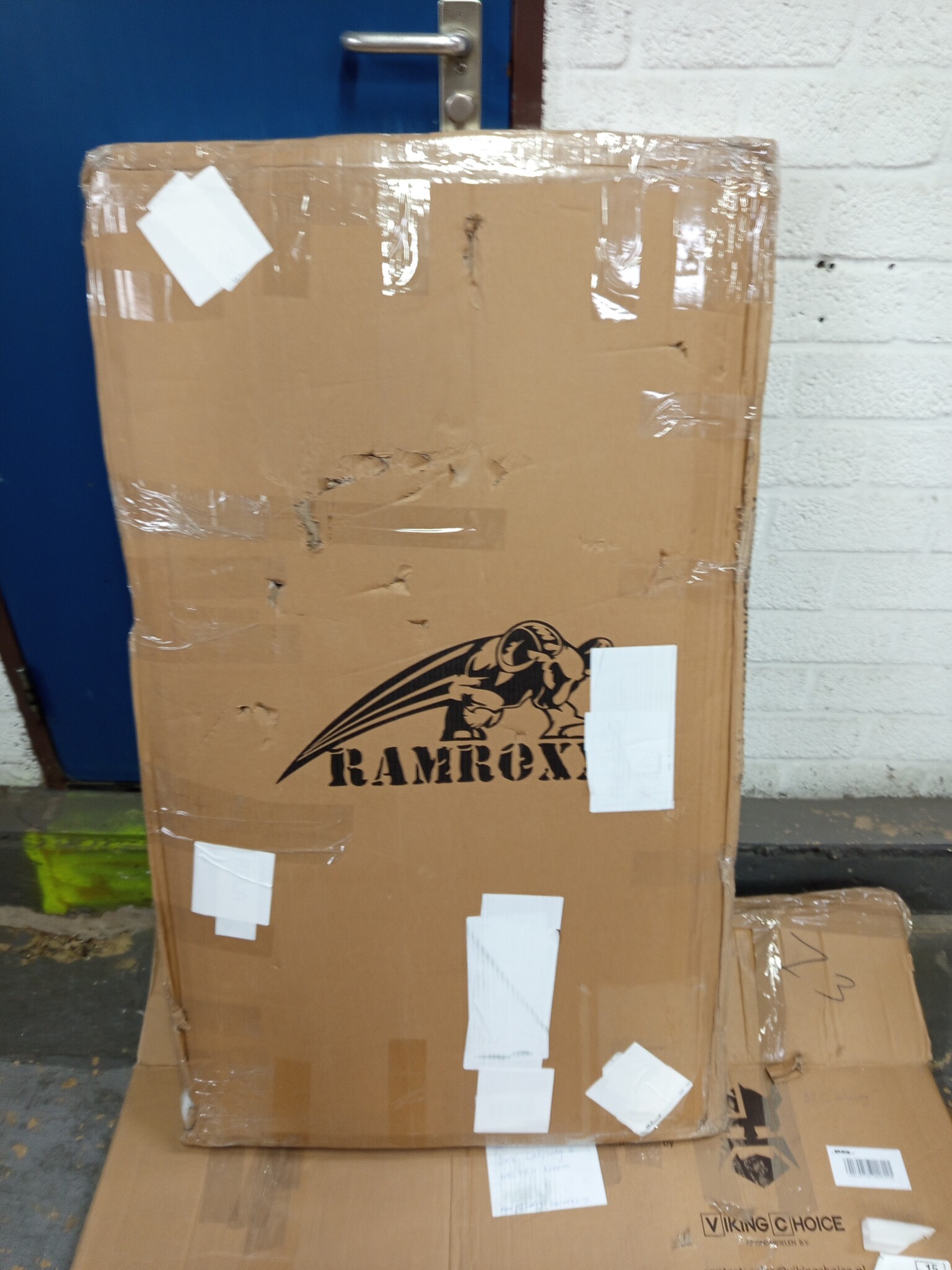 Traphek 83-96cm - verstelbaar 120cm hoog - wit metaal