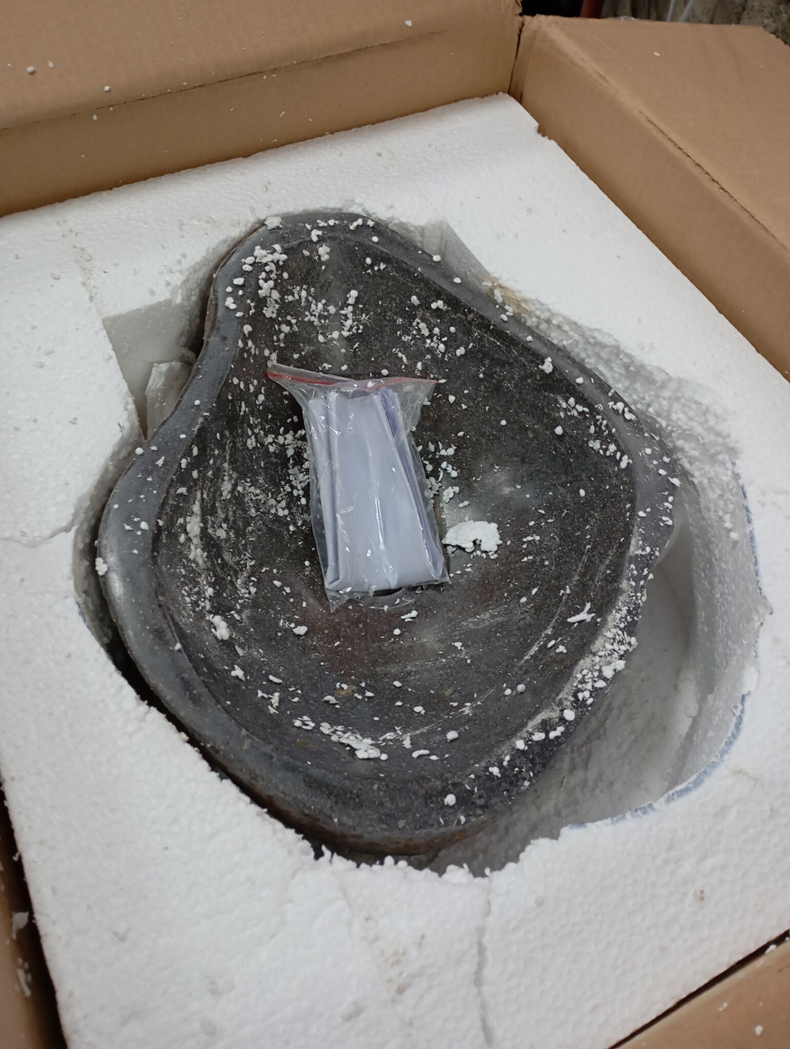 vidaXL Ovale Riviersteen Wastafel (29-38)x(24-31) cm - 55% Korting!