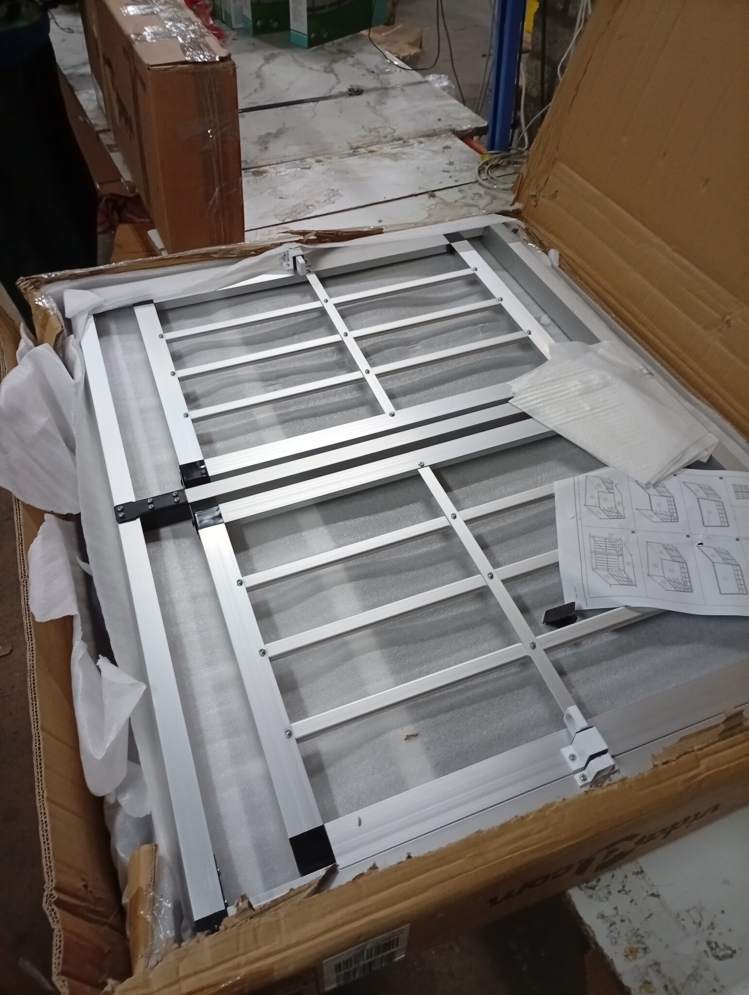 VidaXL Hondenbench Dubbele Deur (94x88x69cm) - 55% Korting!