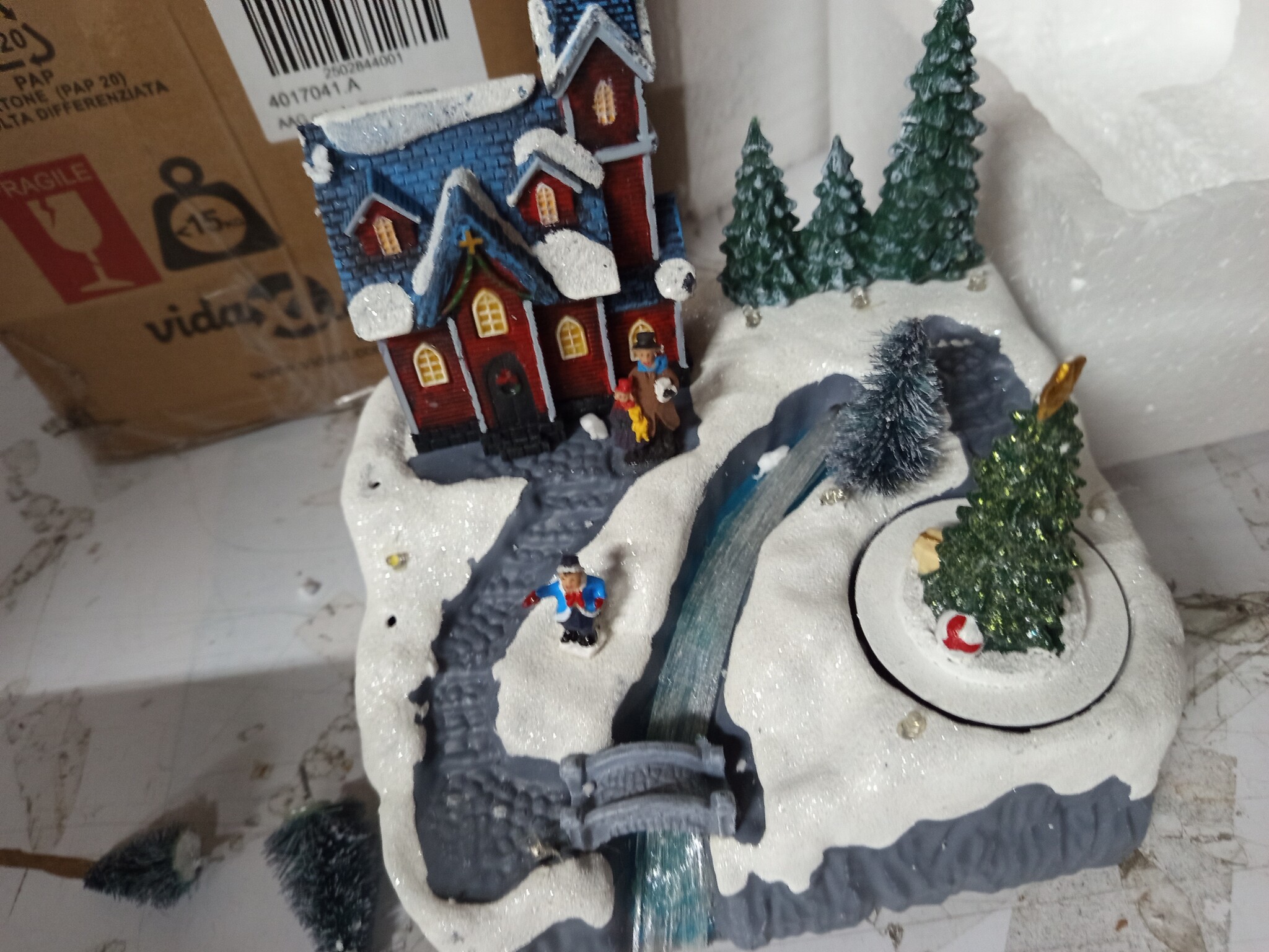 vidaXL Kerstdorp met Muziek - 60% Korting! - Kunststof