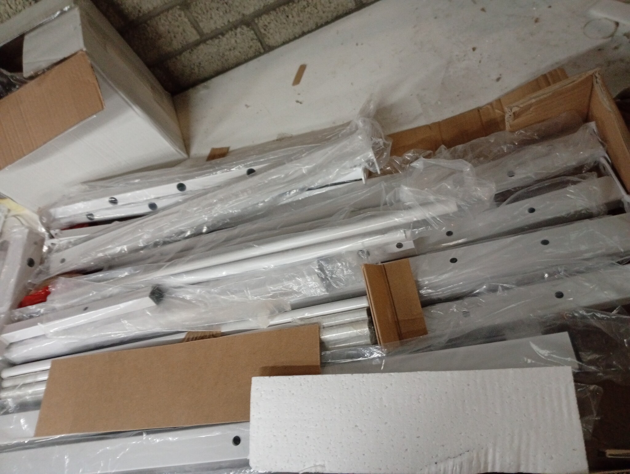 vidaXL Bedframe Metaal Wit 120x200 cm - Nu met 55% Korting!