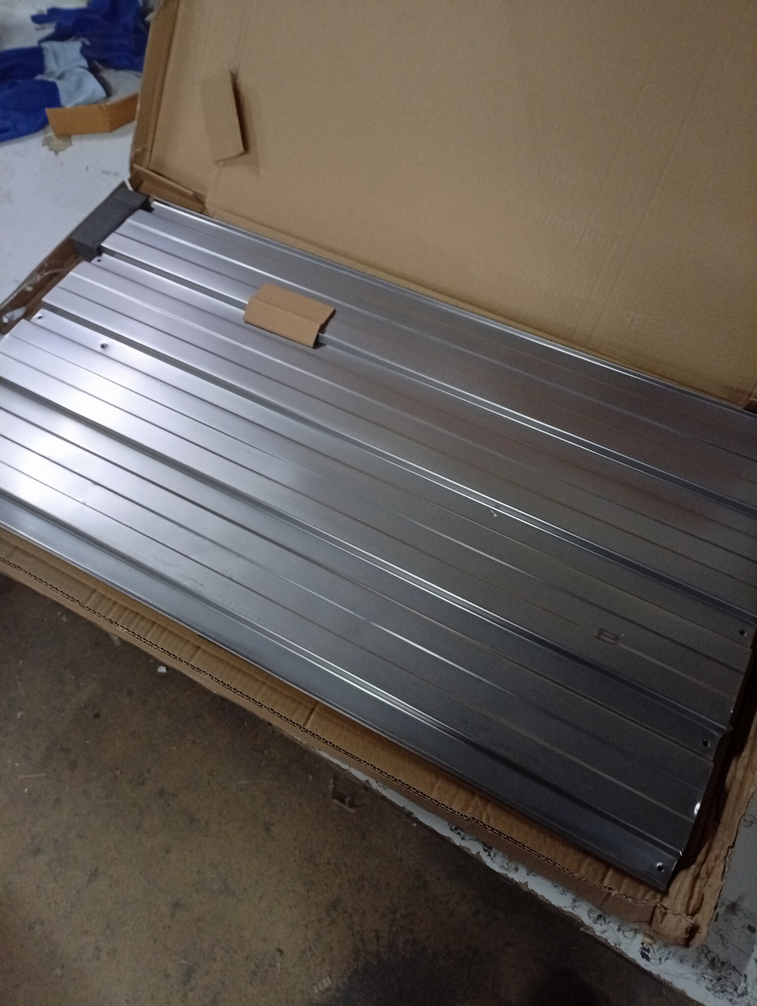 vidaXL Verhoogde Plantenbak 160x40x45 cm Cortenstaal - 55% Korting