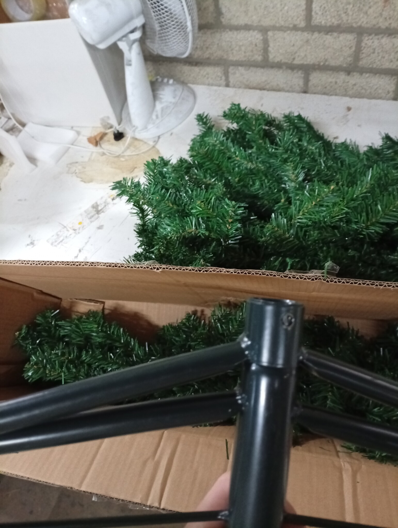 vidaXL Kunstkerstboom met standaard smal 240 cm PVC groen