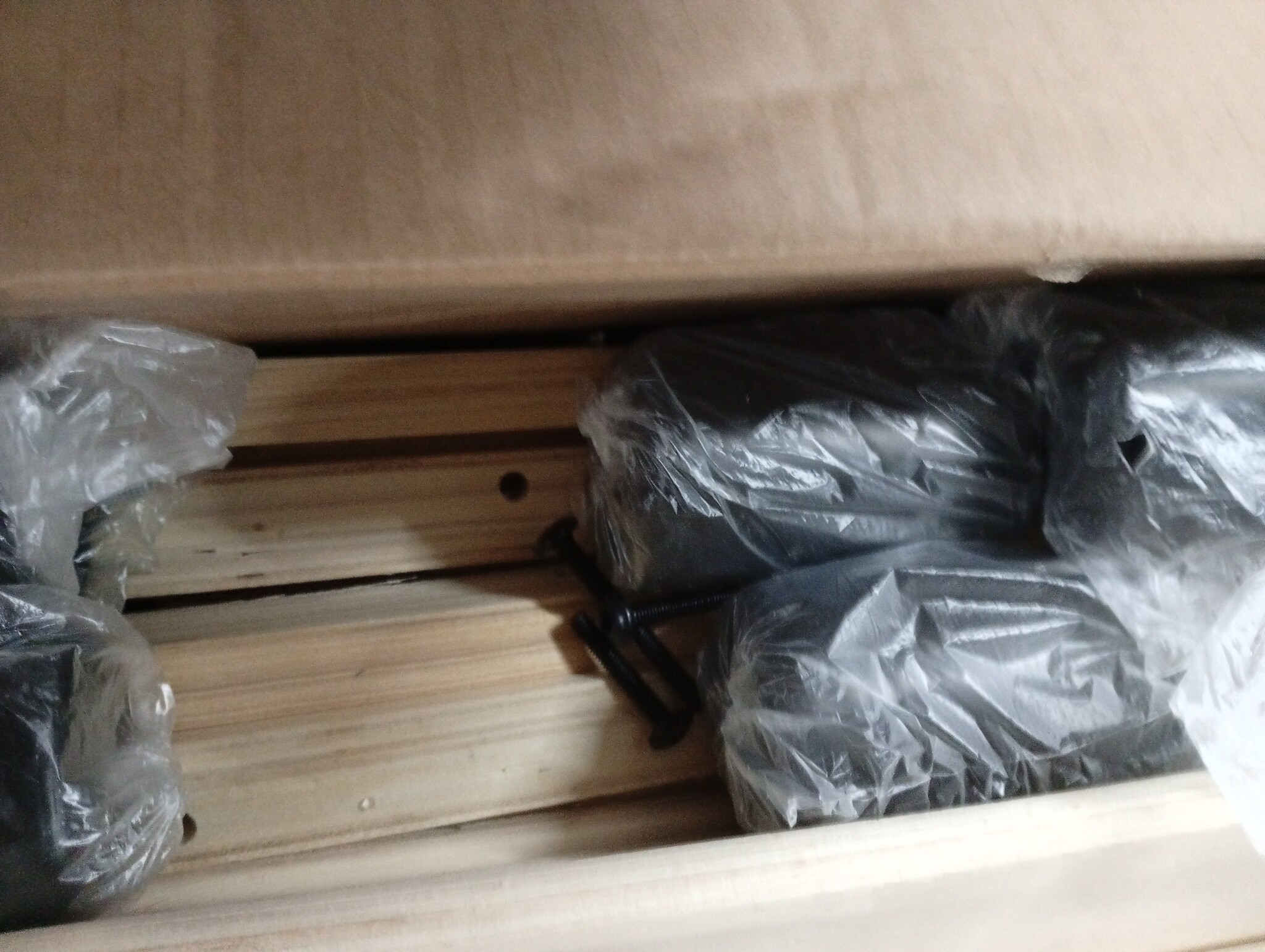 vidaXL Bedframe Crème 200x200 cm - 60% Korting!