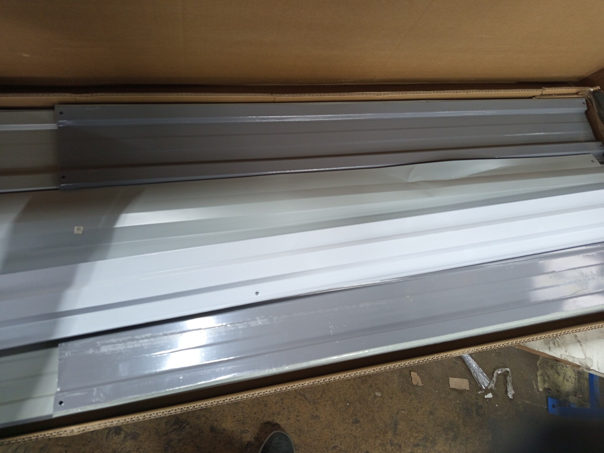 vidaXL Tuinberging Metaal Grijs 204x132x186 cm - 60% Korting