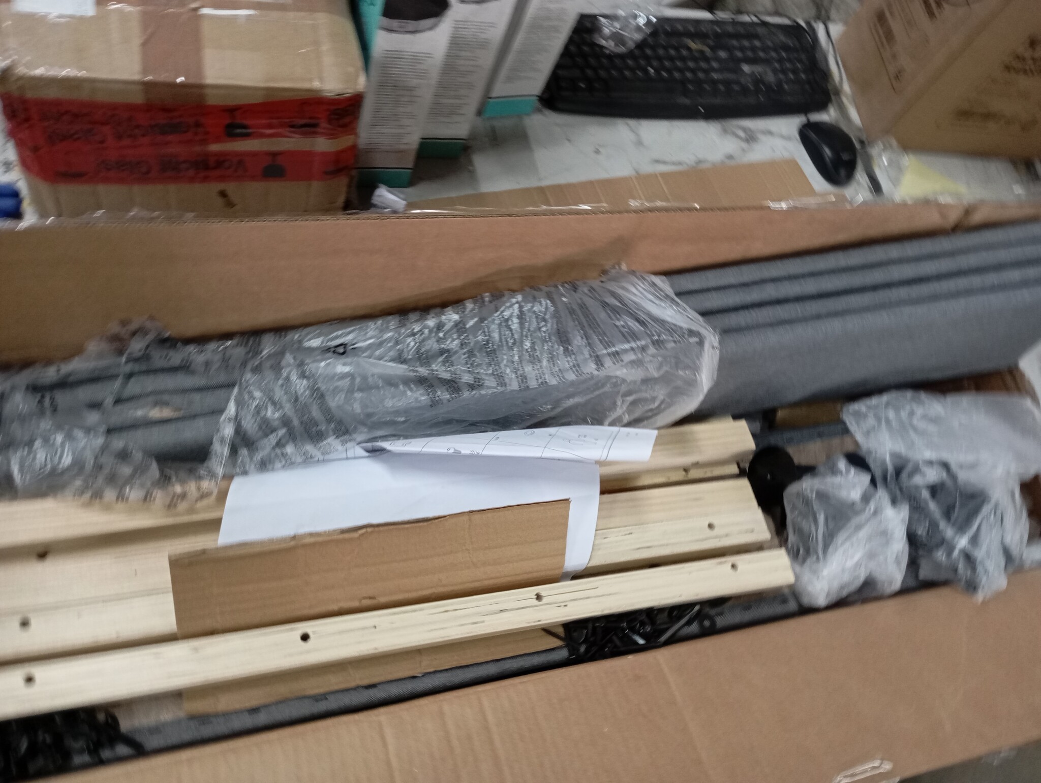 vidaXL Bedframe 90x200cm Lichtgrijs - Nu met 55% korting!