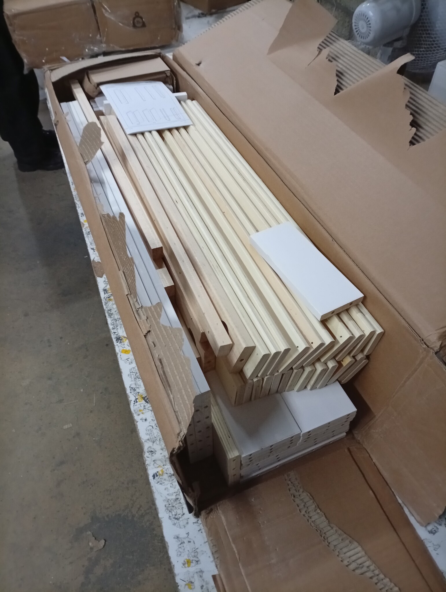 vidaXL Bedframe Massief Hout Wit 140x190 cm - Nu 64% Korting!