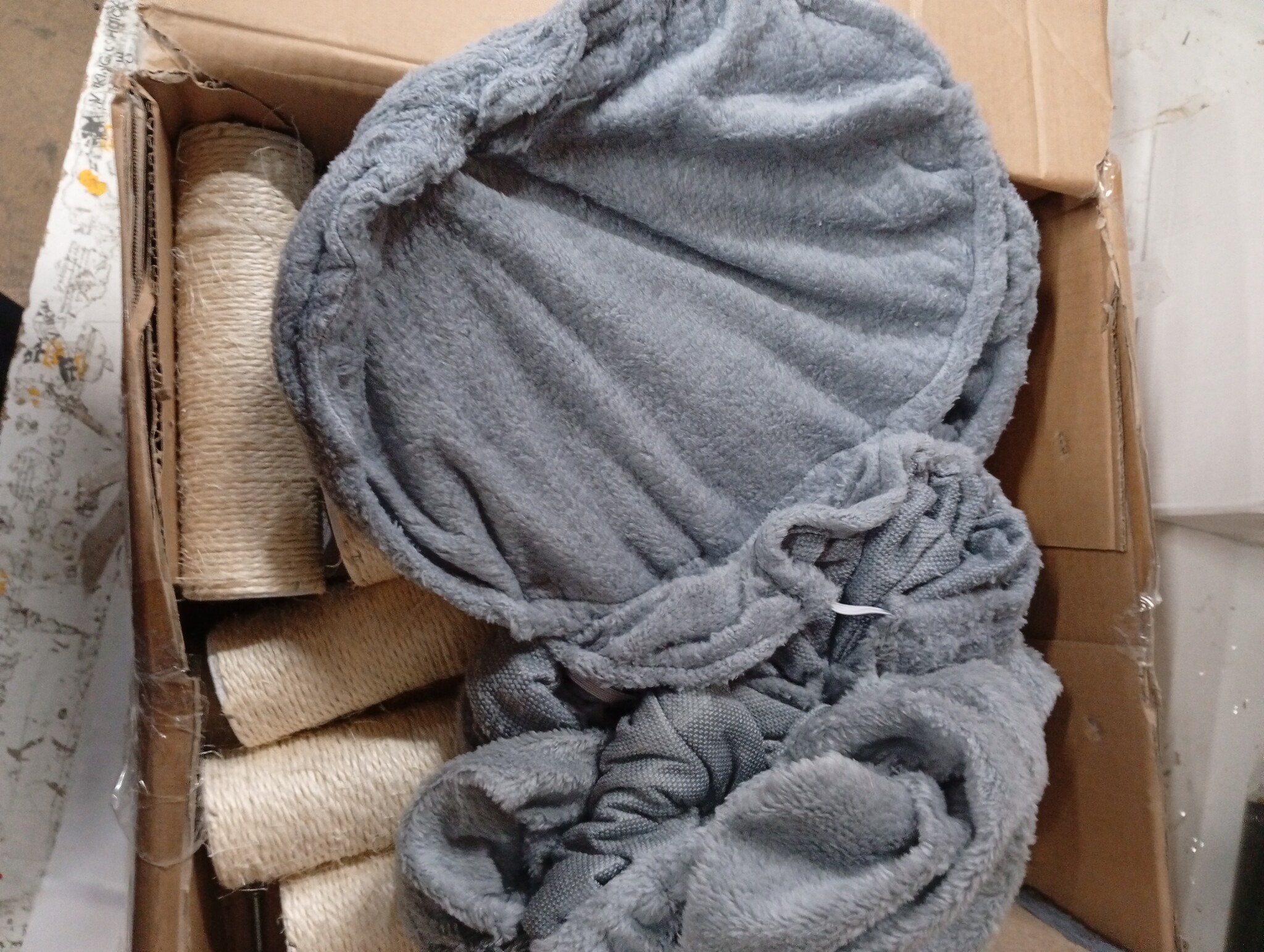 vidaXL Kattenmeubel met sisal krabpalen 180 cm lichtgrijs