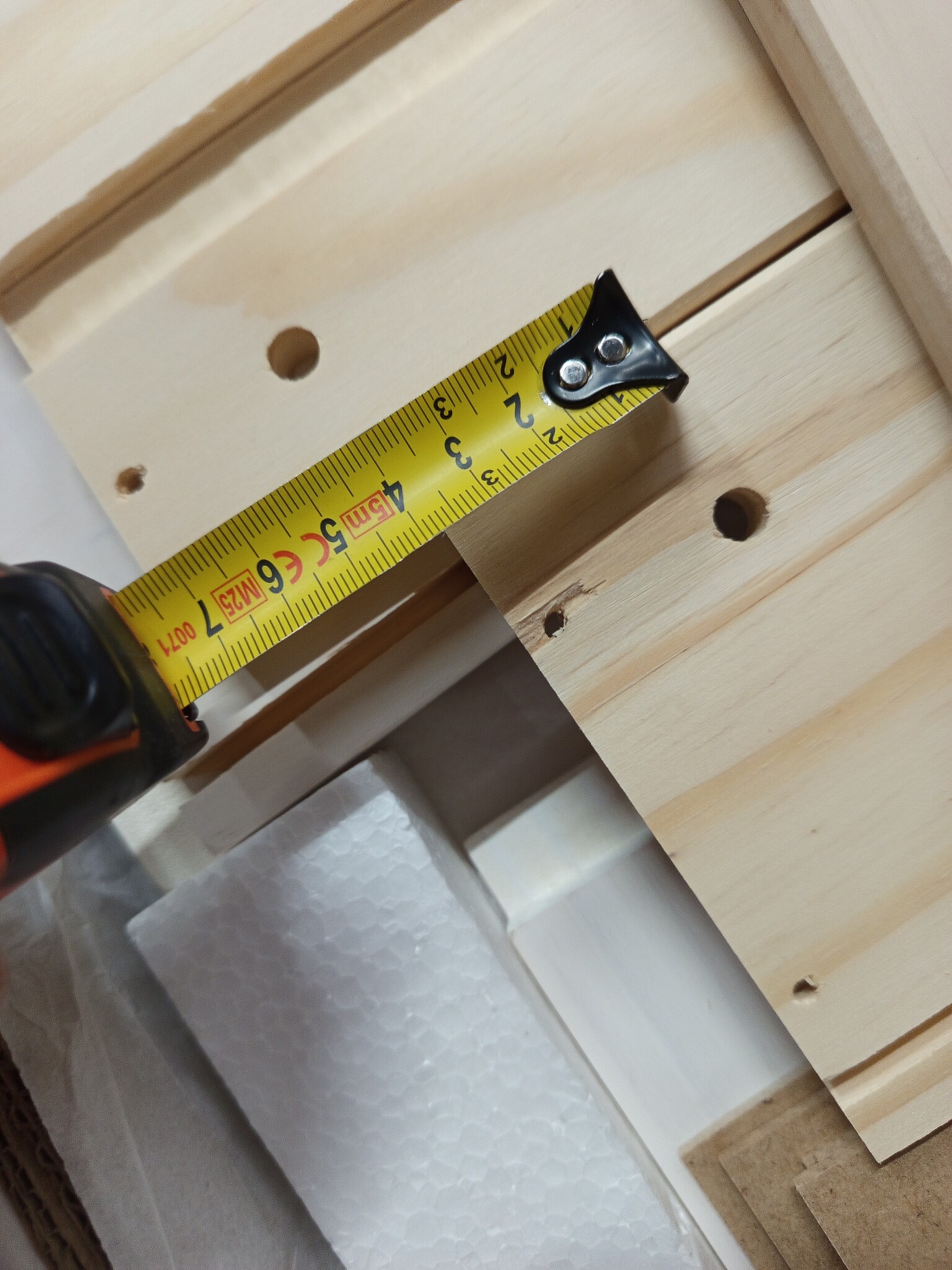 vidaXL Dressoir Panama Grenenhout Wit - 5 Lades - 55% Korting!