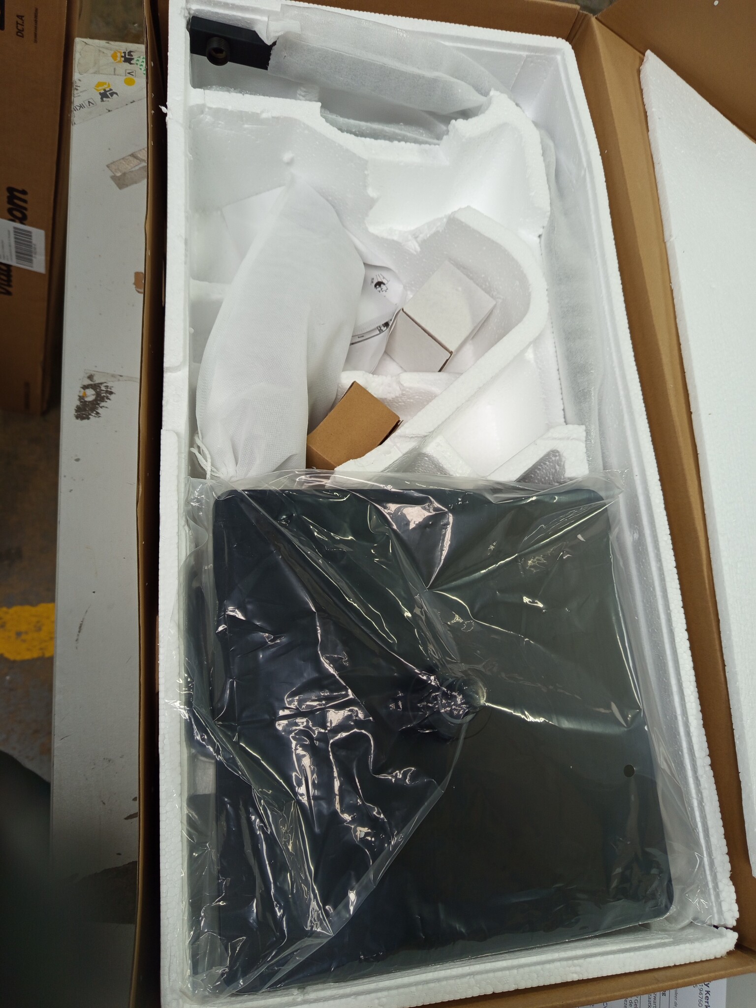 Douchepaneel Zwart 55% Korting | Regendouche 30cm & Thermostaatkraan