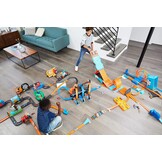 Hot Wheels Racebaan Set: Corkscrew Crash & Straight Builder - 35% Korting!