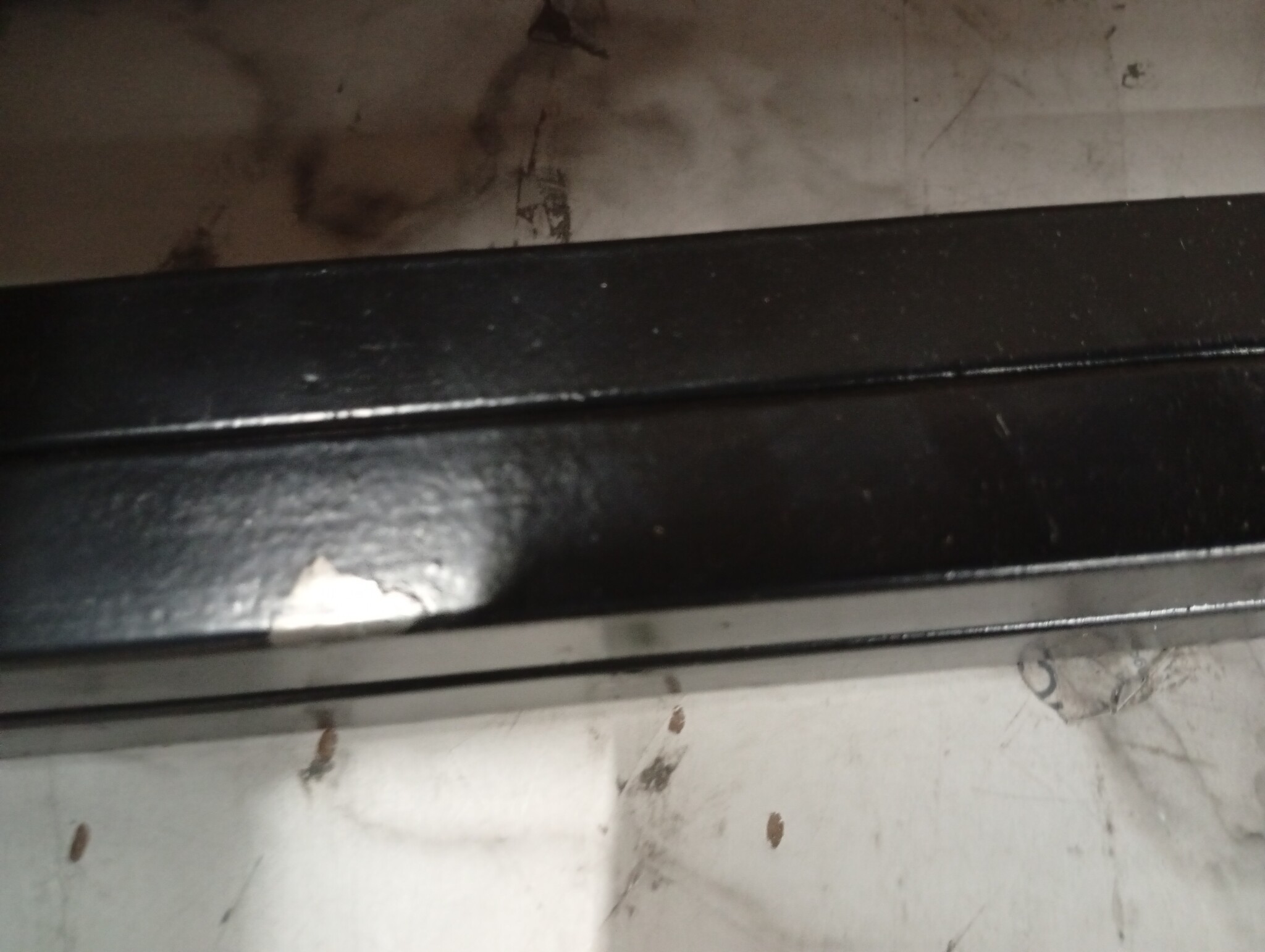 vidaXL Haardhoutrek met Basis (37x37x113 cm) - Zwart | 64% Korting!