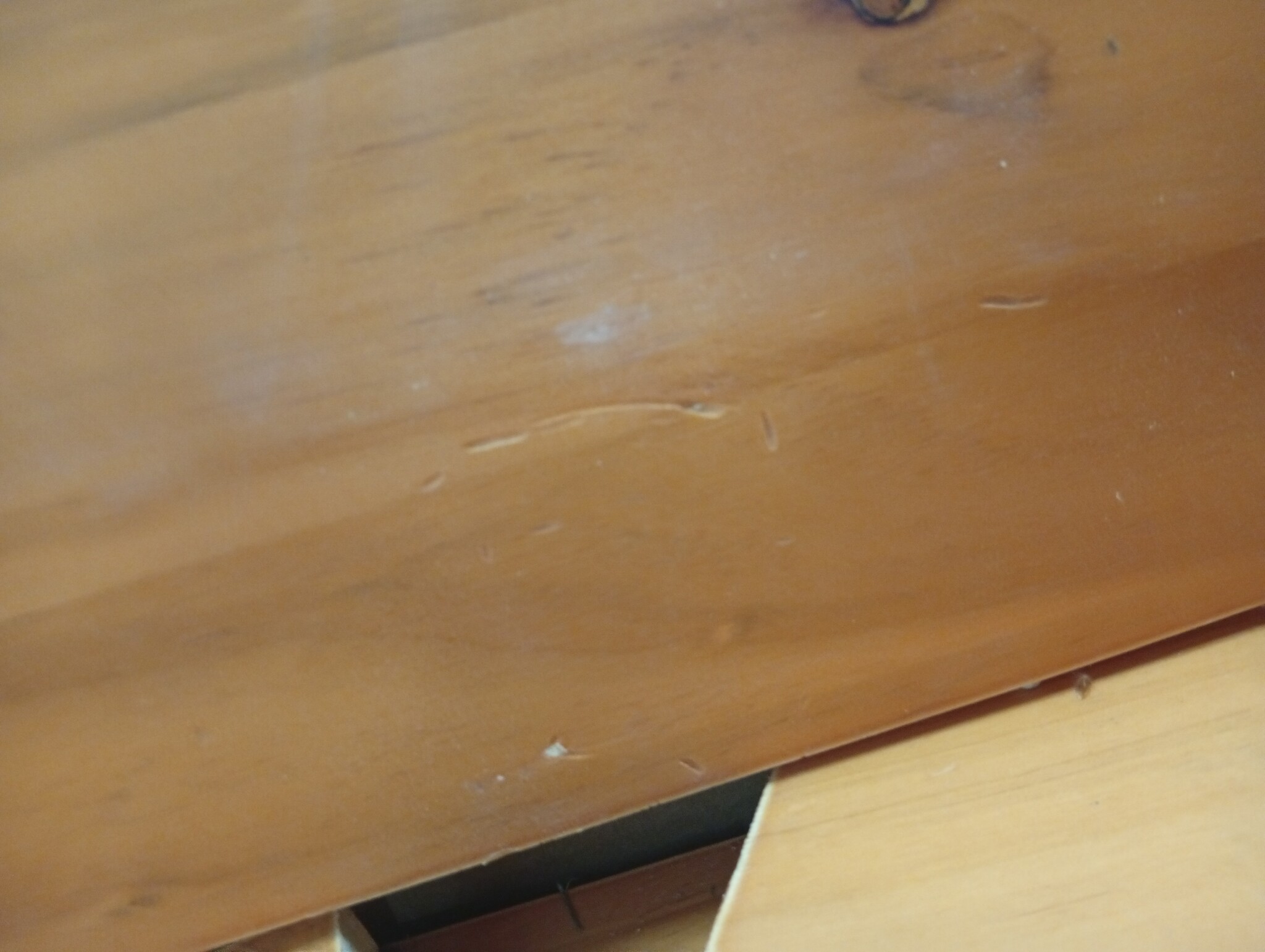 Drewniana ławka piknikowa z piaskownicą dla dzieci, kolor brązowy