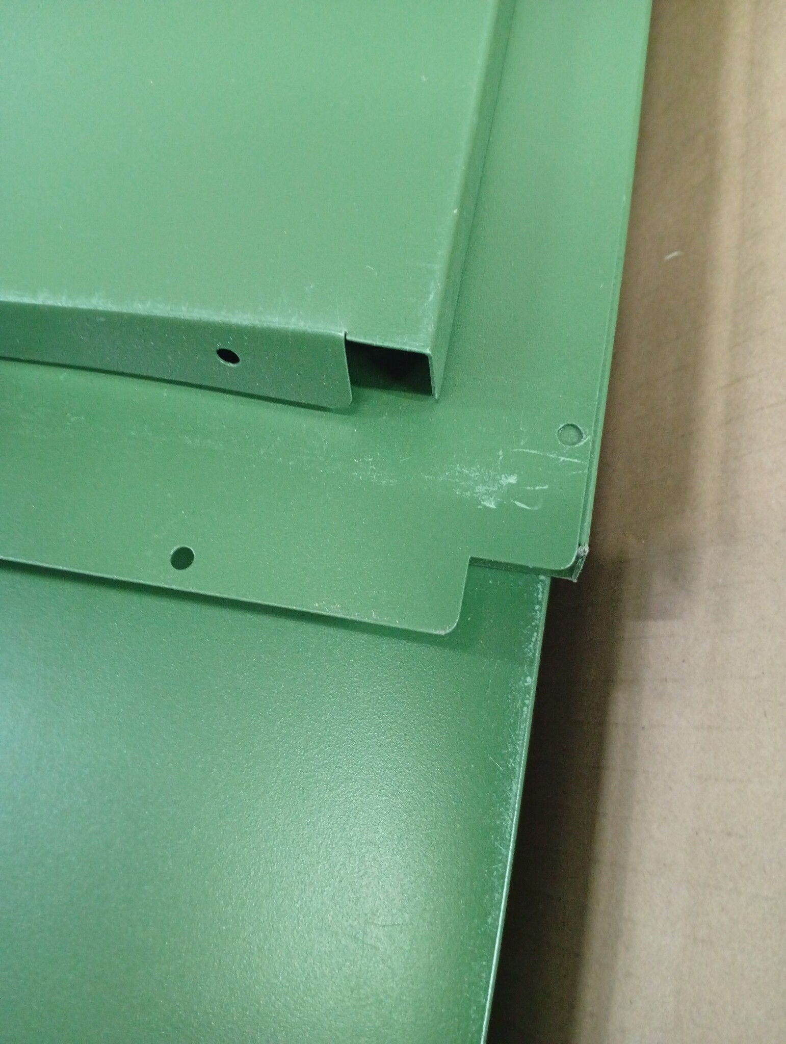 Wysoka szafka stalowa 68x39x113 cm oliwkowozielona