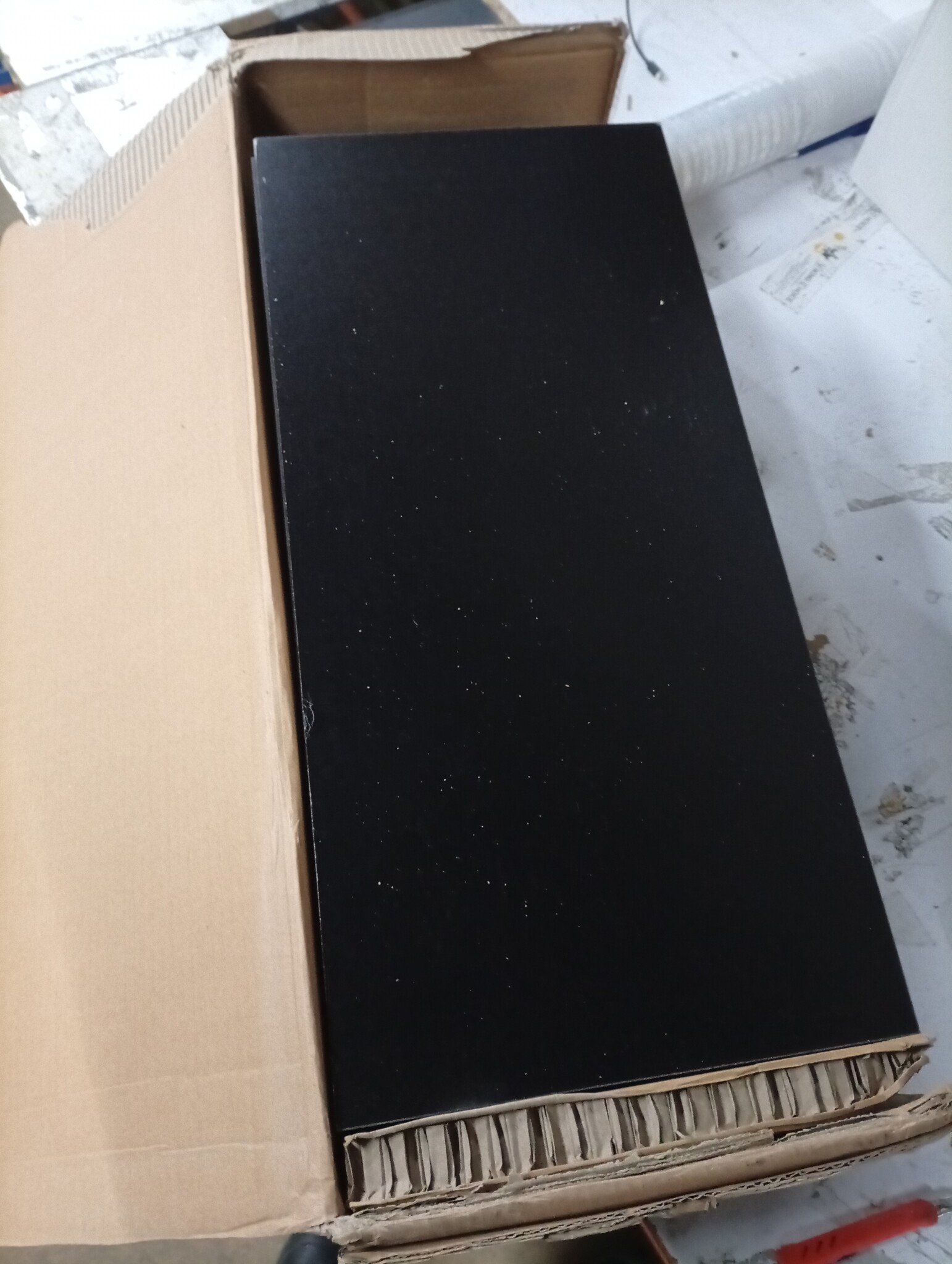 vidaXL TV-meubel 180cm Zwart (Bewerkt Hout) - 64% Korting!