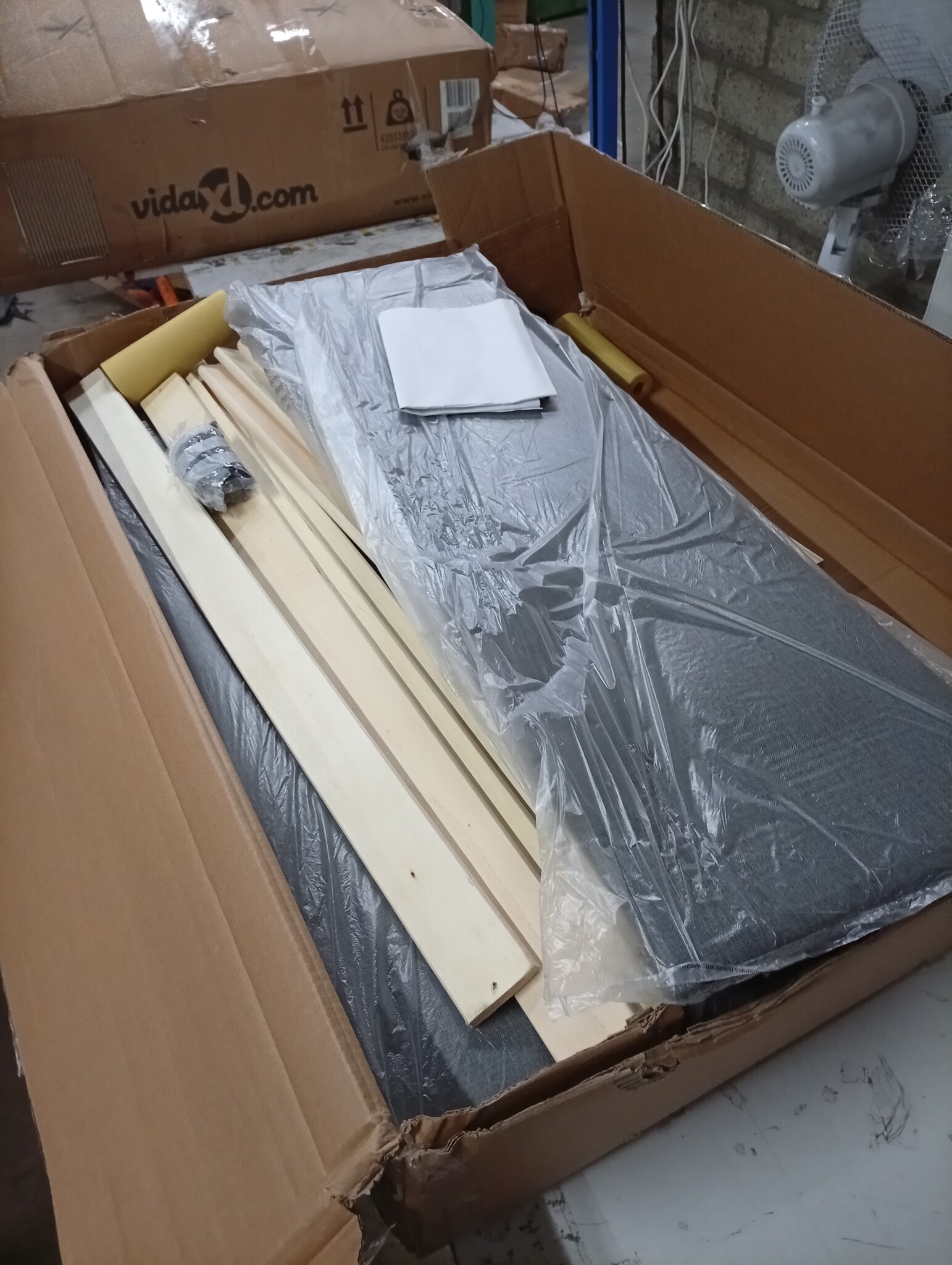 vidaXL Hoekbedframe Lichtgrijs 90x190cm - 60% Korting!