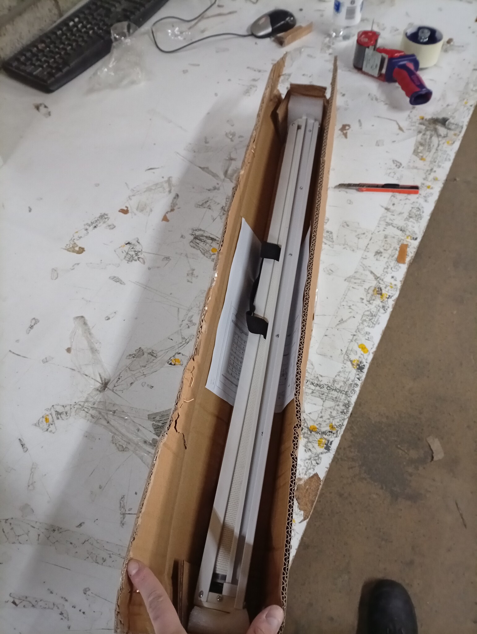 vidaXL Huisdierenhek Uittrekbaar 82.5x125 cm Wit - 64% Korting!