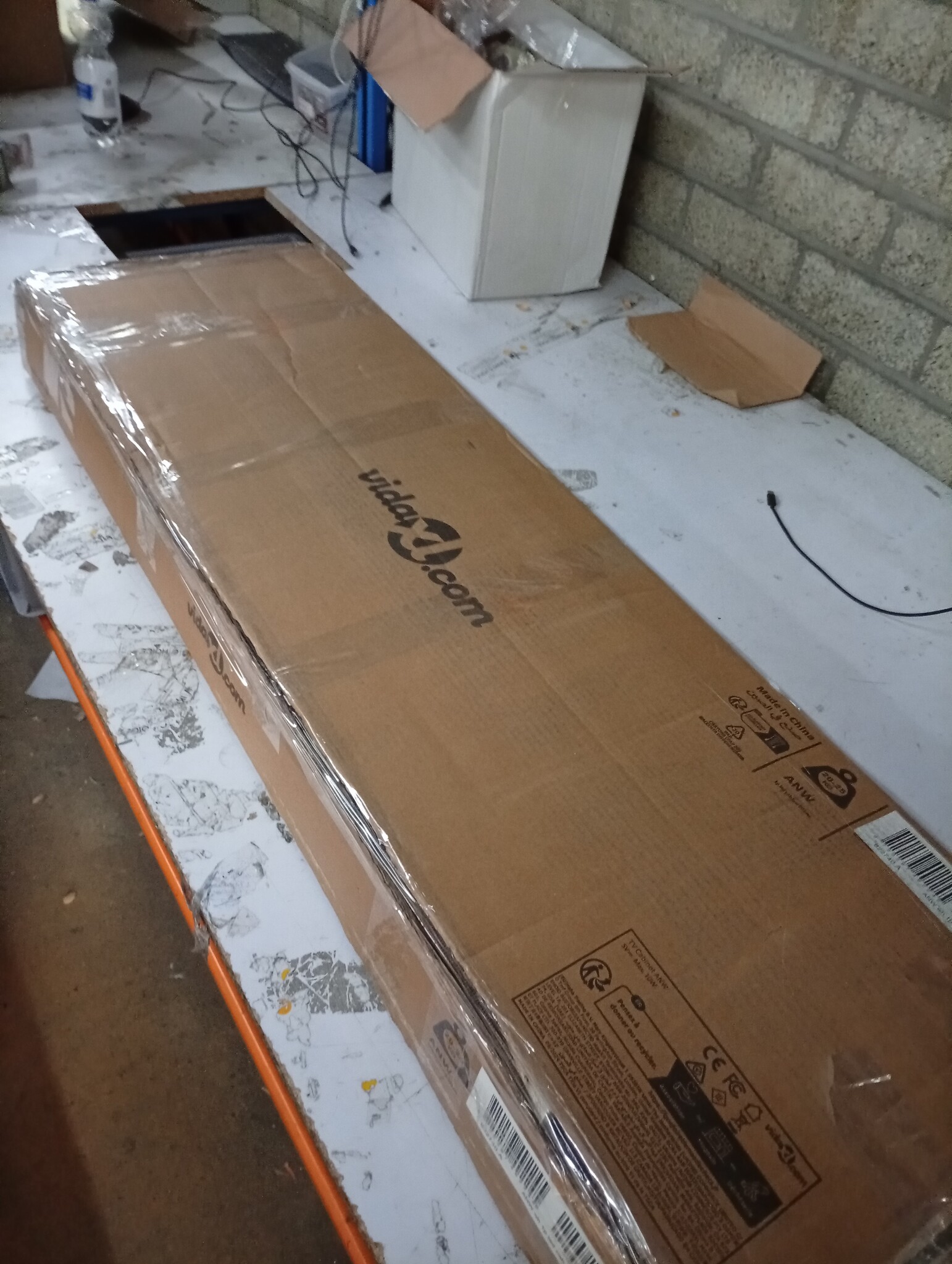 VidaXL TV-meubel Wit met LED - 100x35x40 cm | 64% Korting