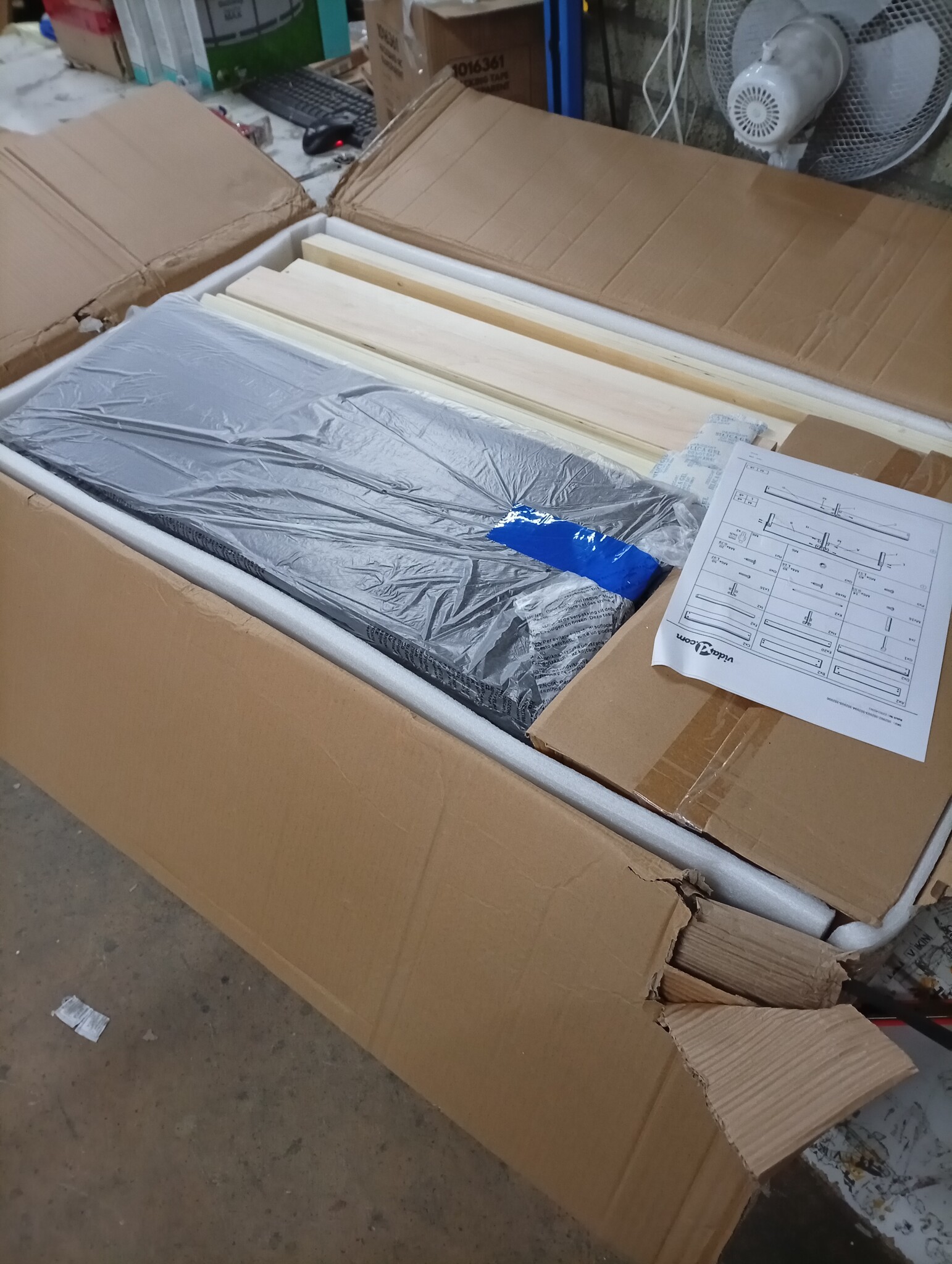 vidaXL Boxspringframe Grijs 140x200 cm - 60% Korting