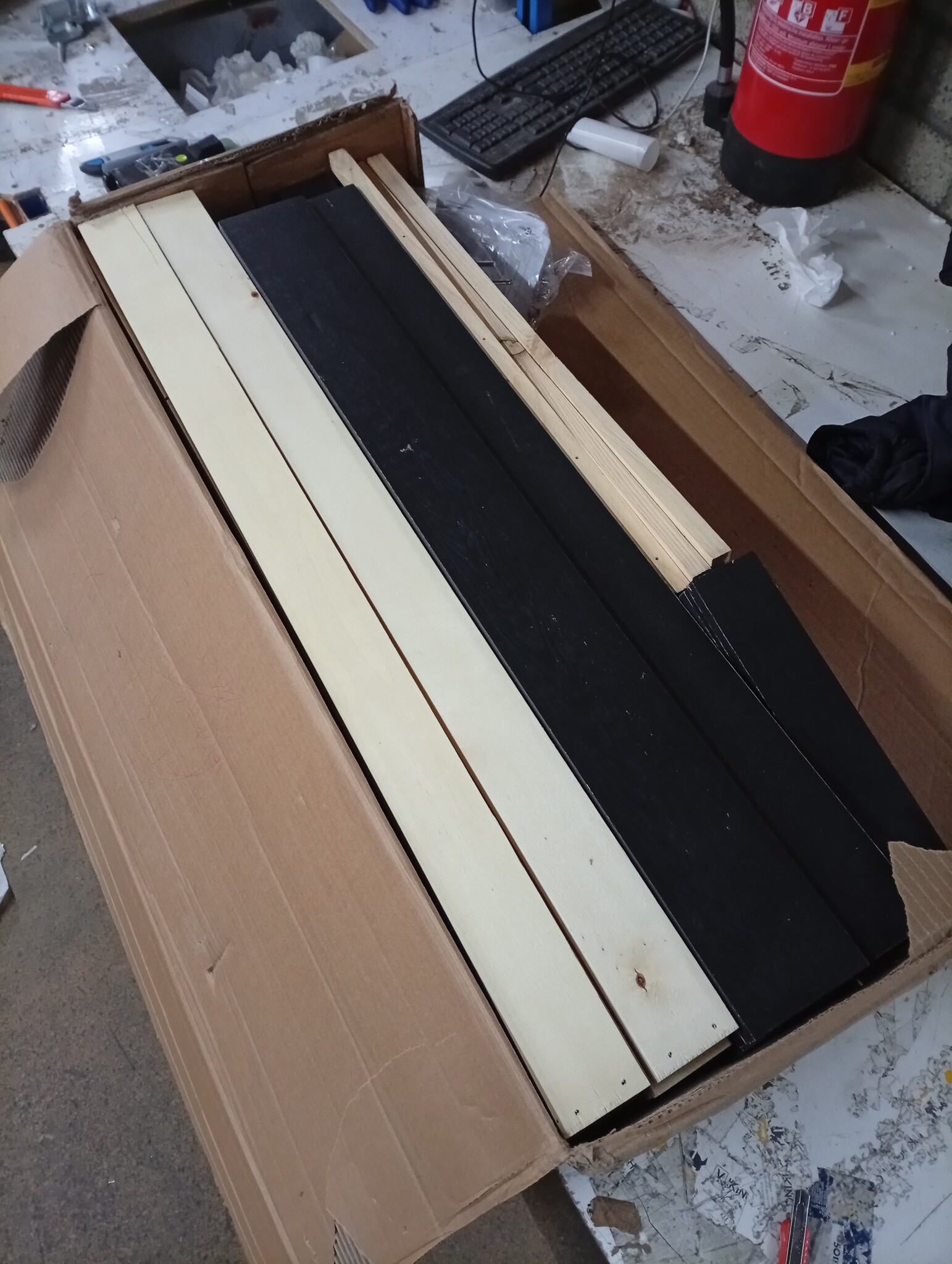 vidaXL Slaapbank Grenenhout Zwart (59% Korting!)