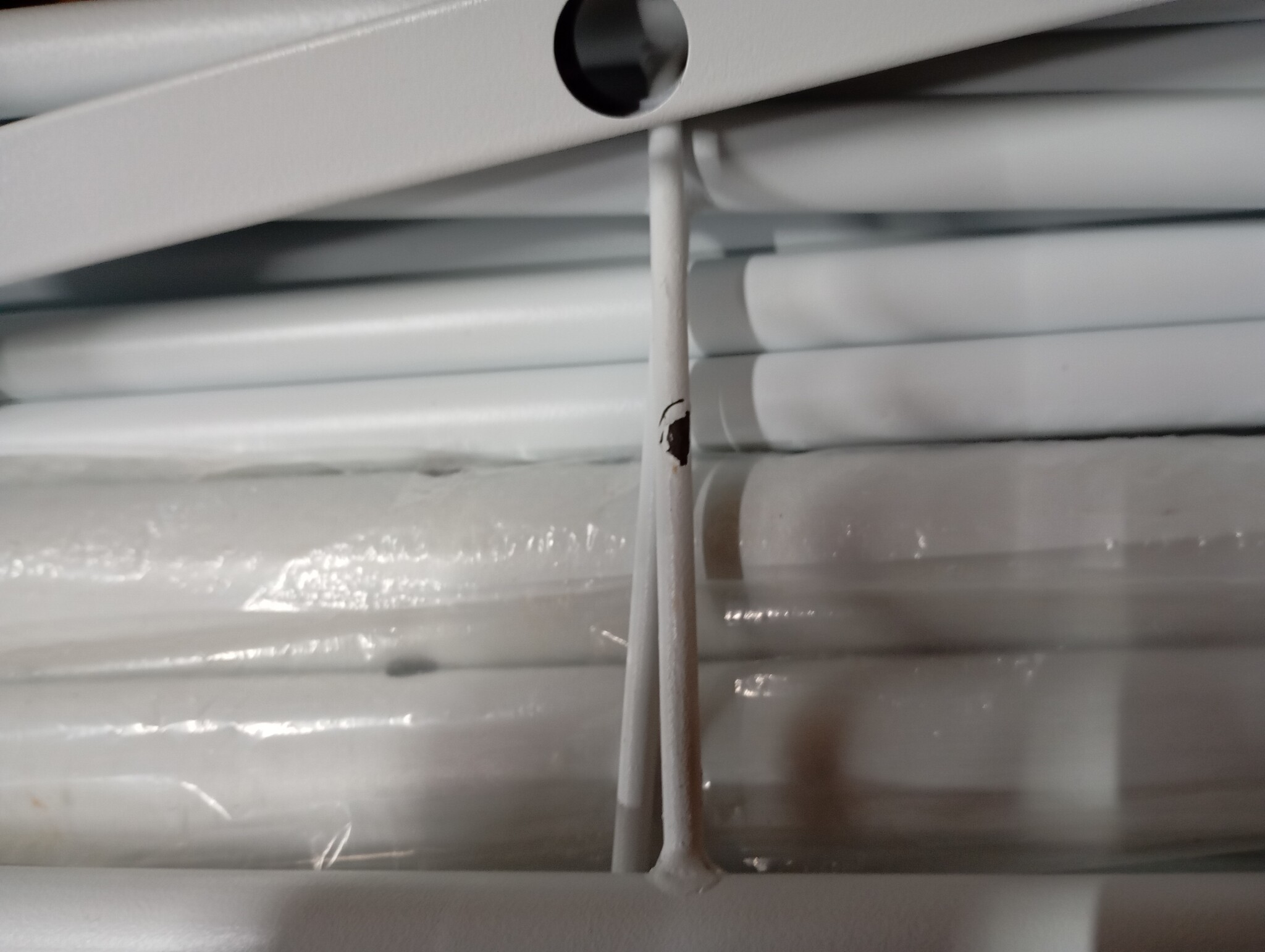 vidaXL Bedframe Metaal Wit - 120x190 cm | 64% Korting